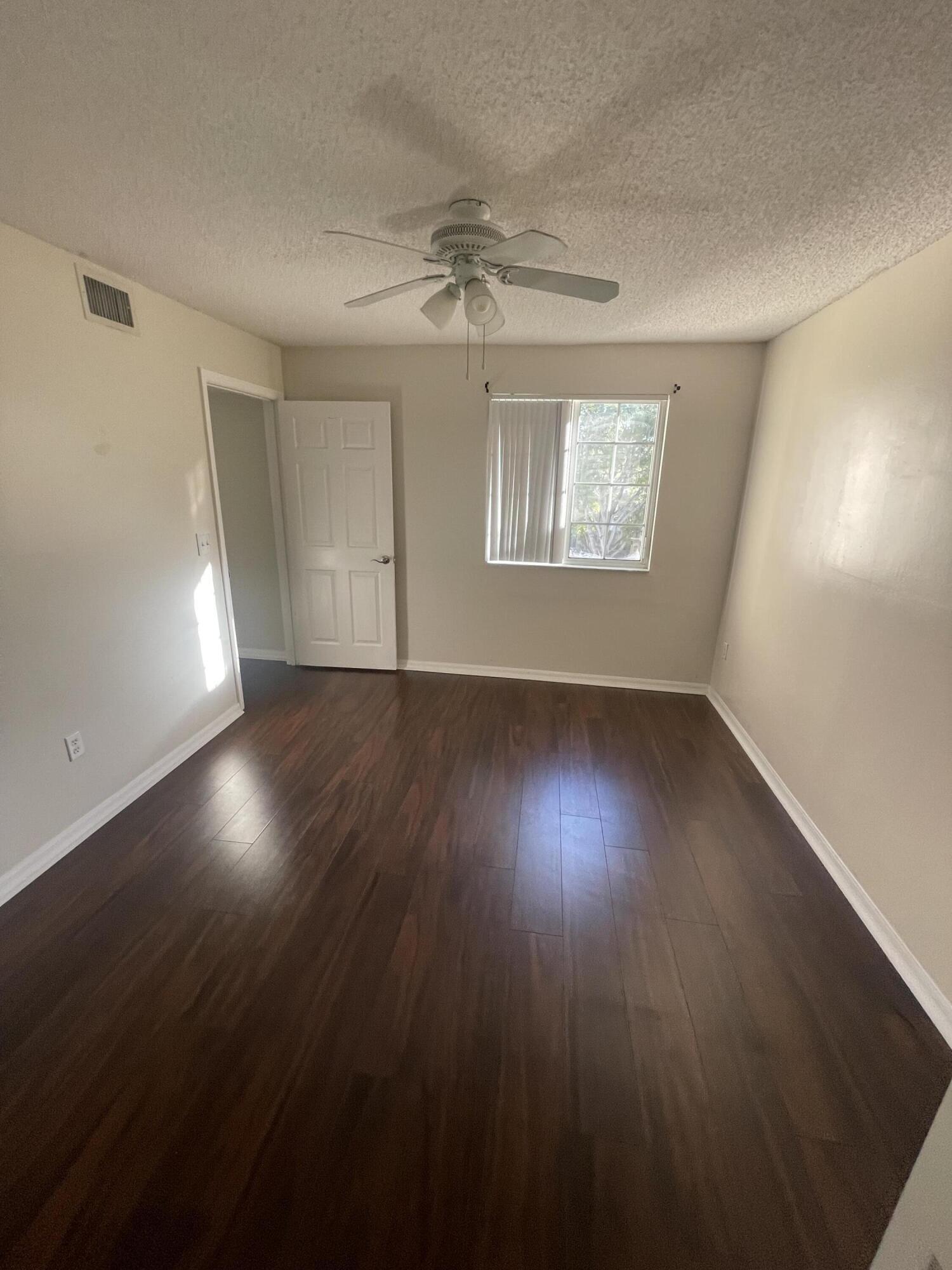 GRAND VIEW AT CRESTWOOD CONDO - Residential