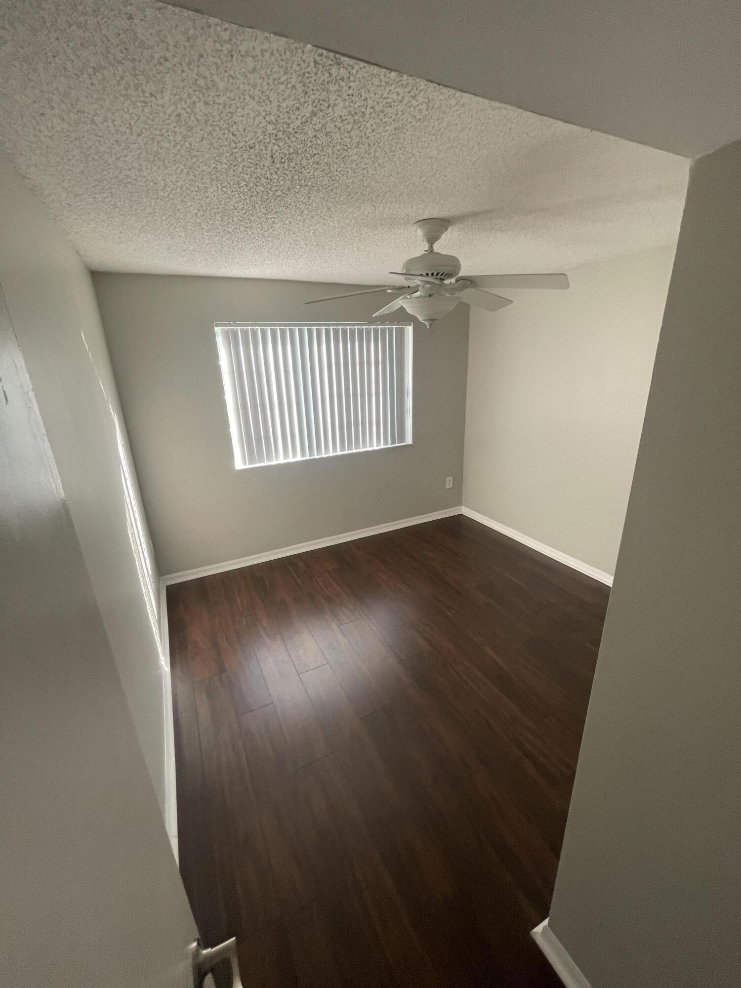 GRAND VIEW AT CRESTWOOD CONDO - Residential