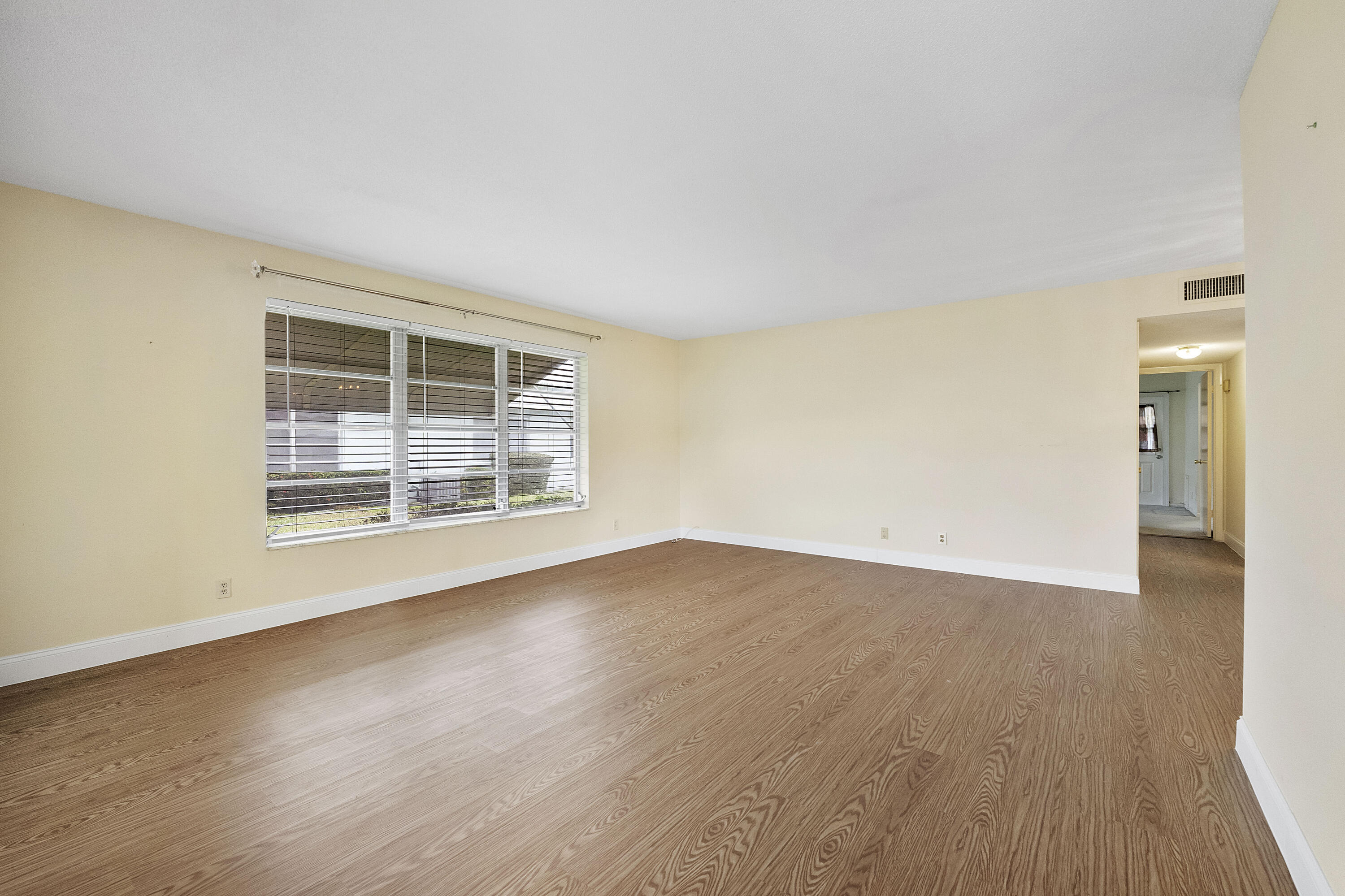 HIGH POINT OF DELRAY BEACH CONDO SEC I - Residential Lease