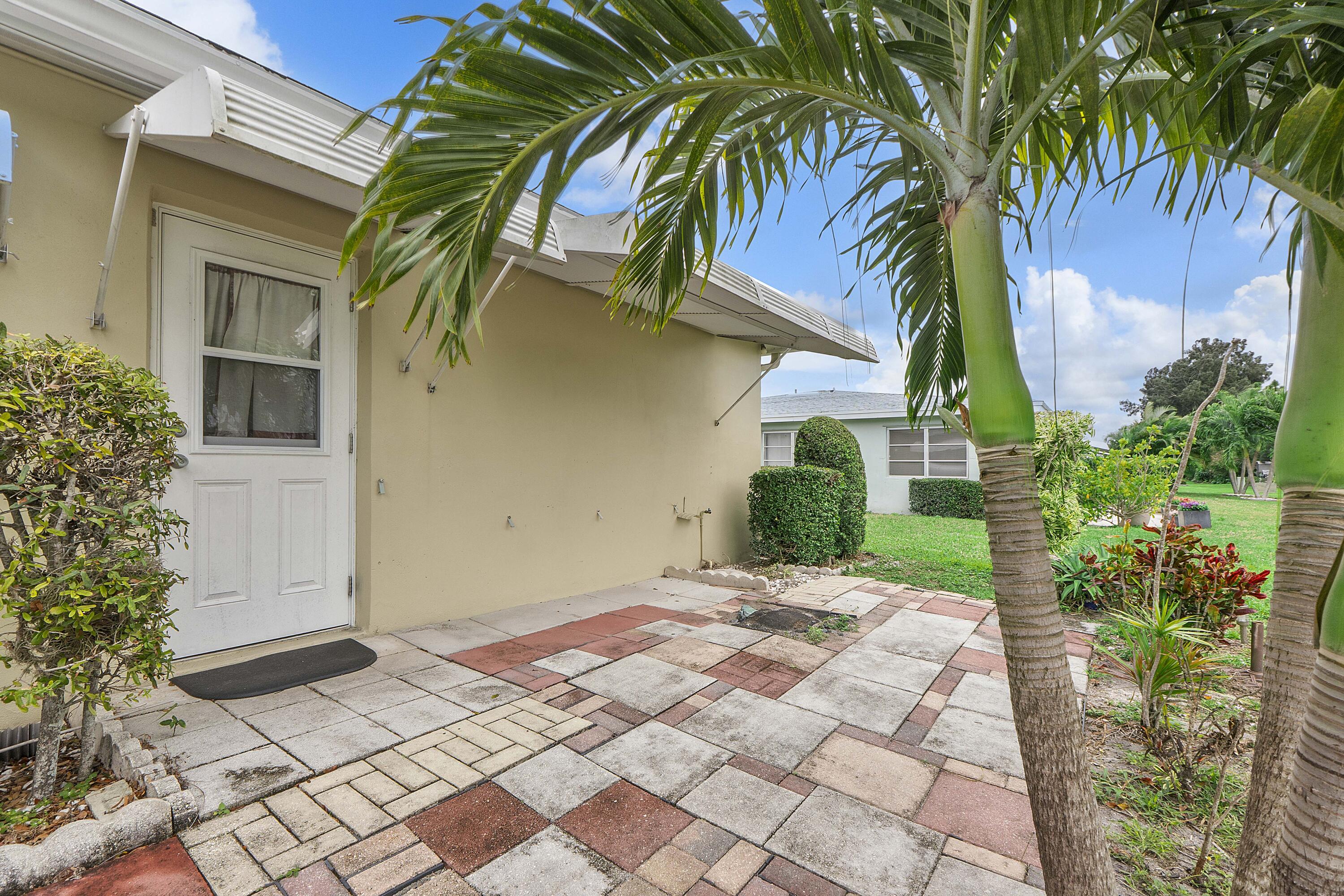 HIGH POINT OF DELRAY BEACH CONDO SEC I - Residential Lease