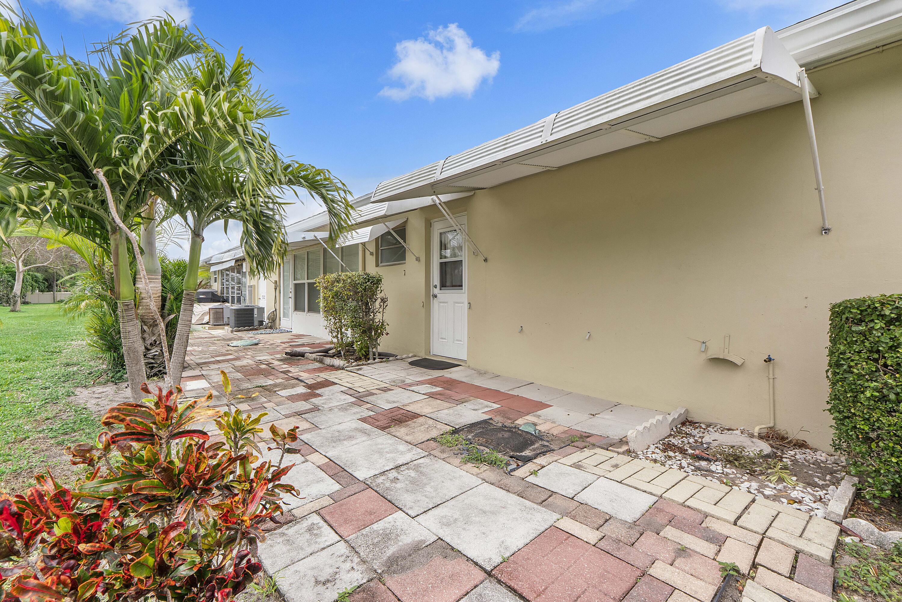 HIGH POINT OF DELRAY BEACH CONDO SEC I - Residential Lease