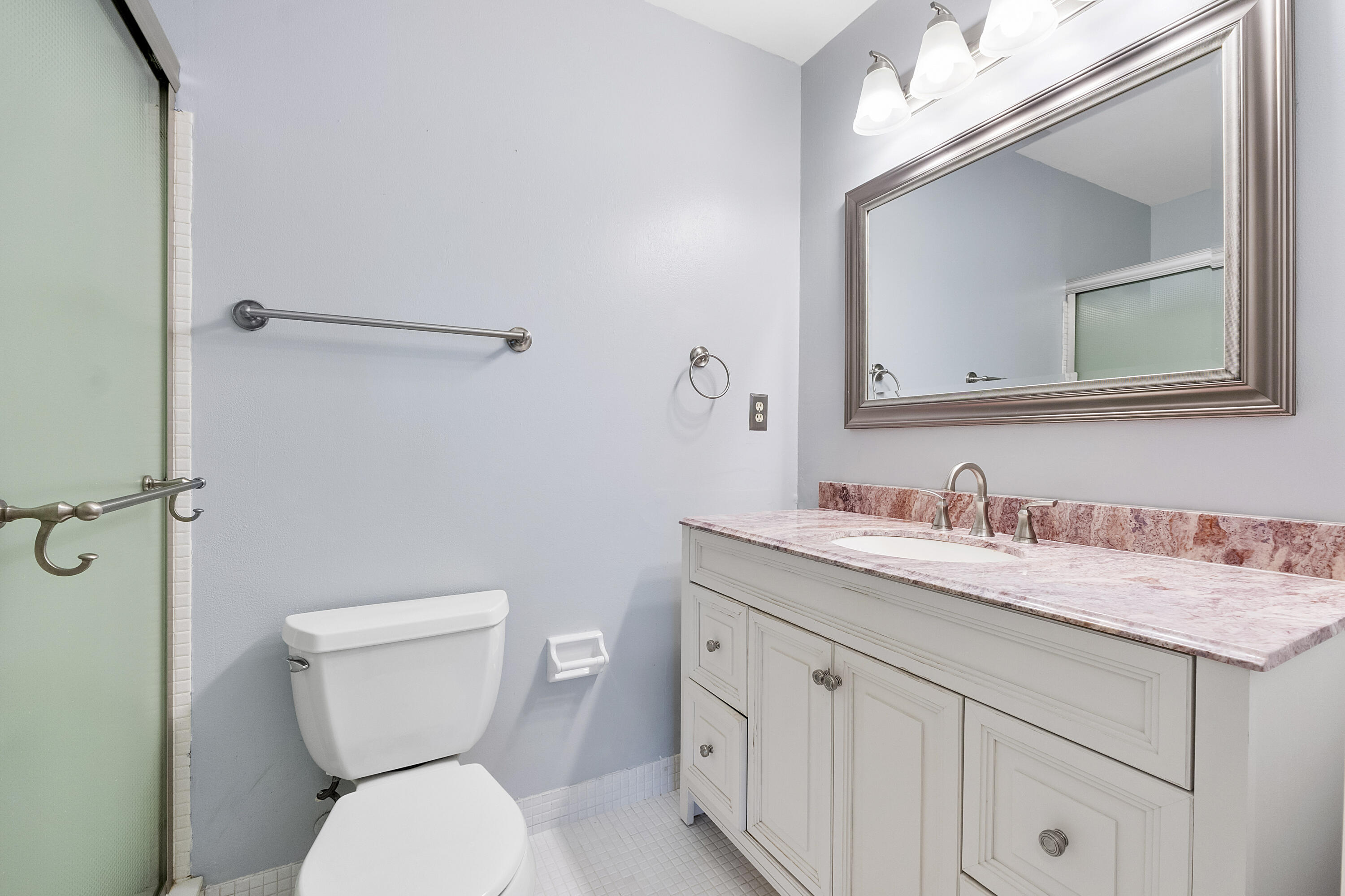 HIGH POINT OF DELRAY BEACH CONDO SEC I - Residential Lease
