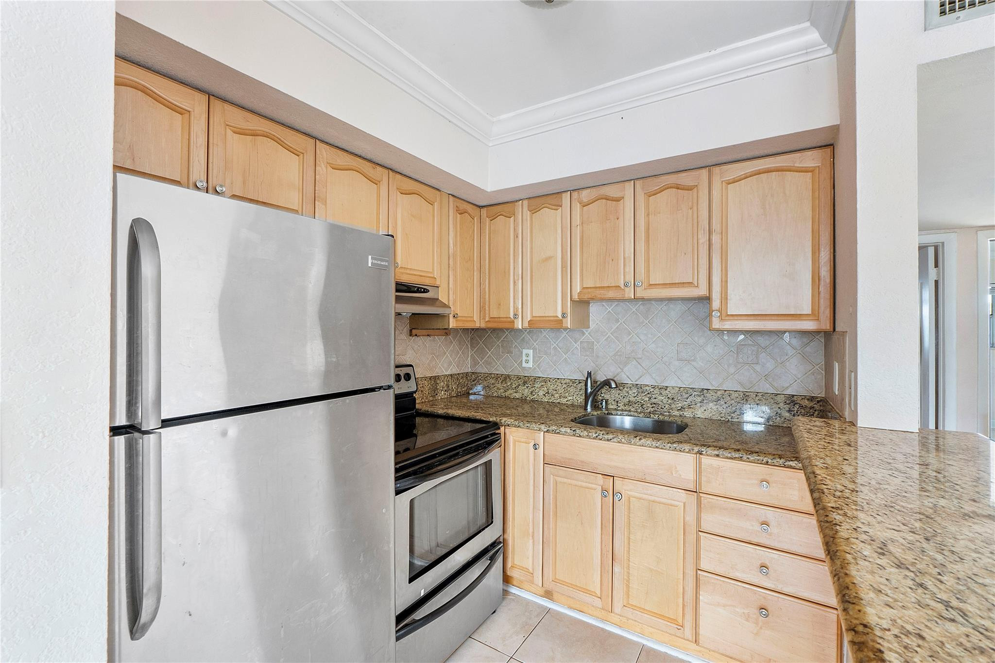 AZUL AT KIMBERLY LAKE CONDO - Residential