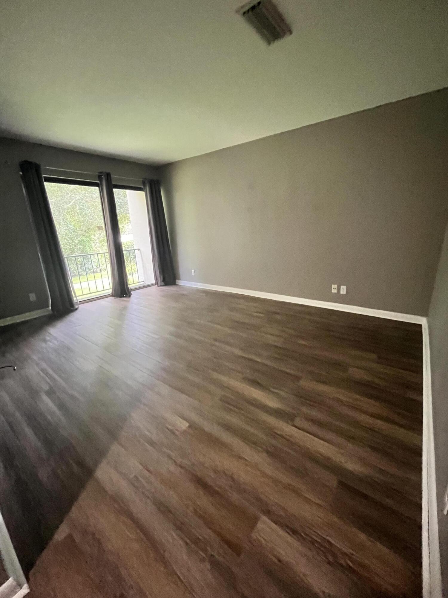 LANDS OF THE PRESIDENT CONDO 5 - Residential Lease
