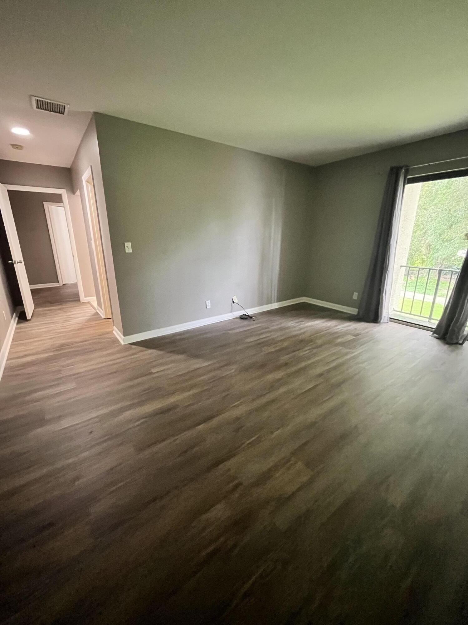 LANDS OF THE PRESIDENT CONDO 5 - Residential Lease