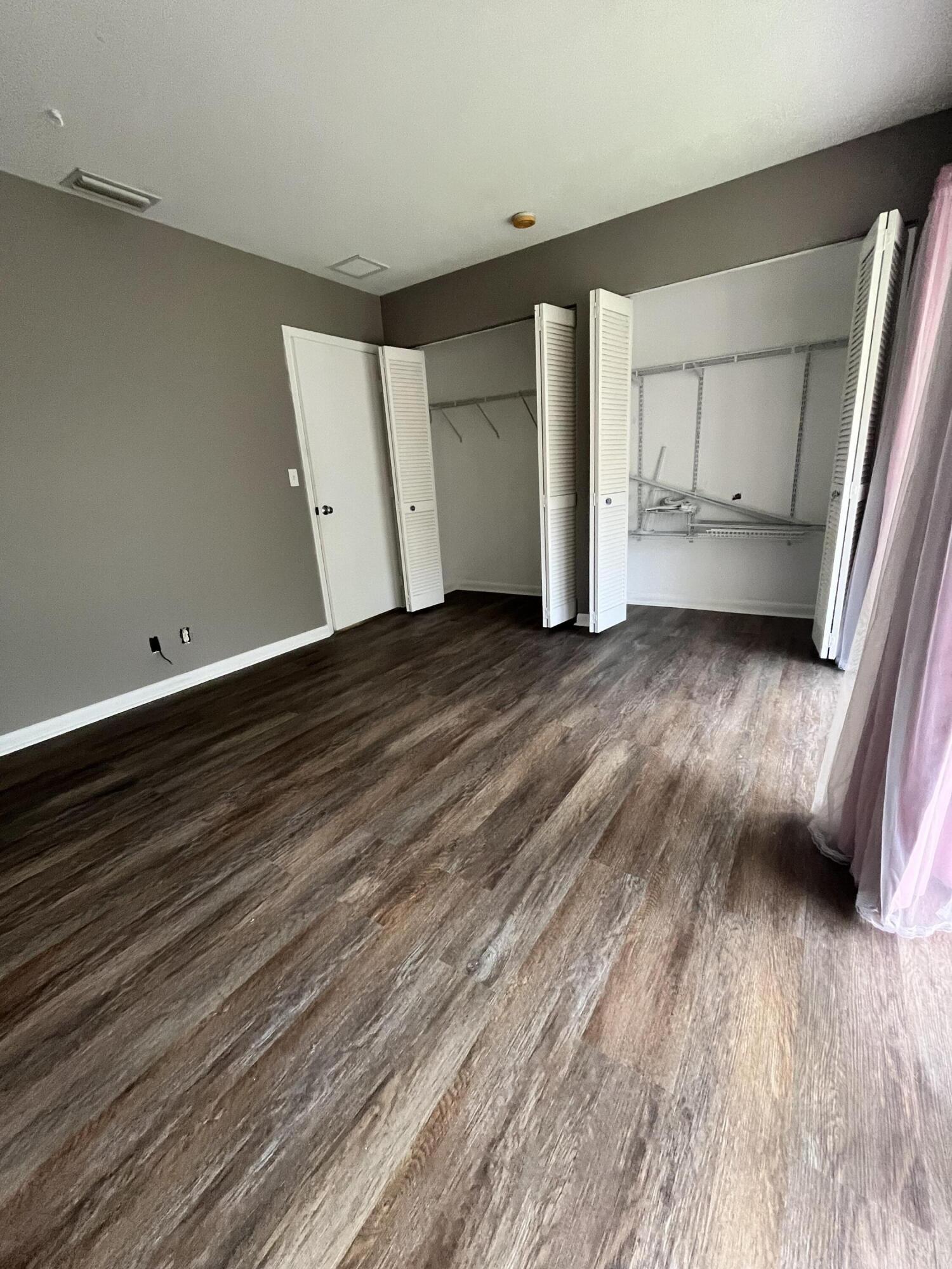 LANDS OF THE PRESIDENT CONDO 5 - Residential Lease