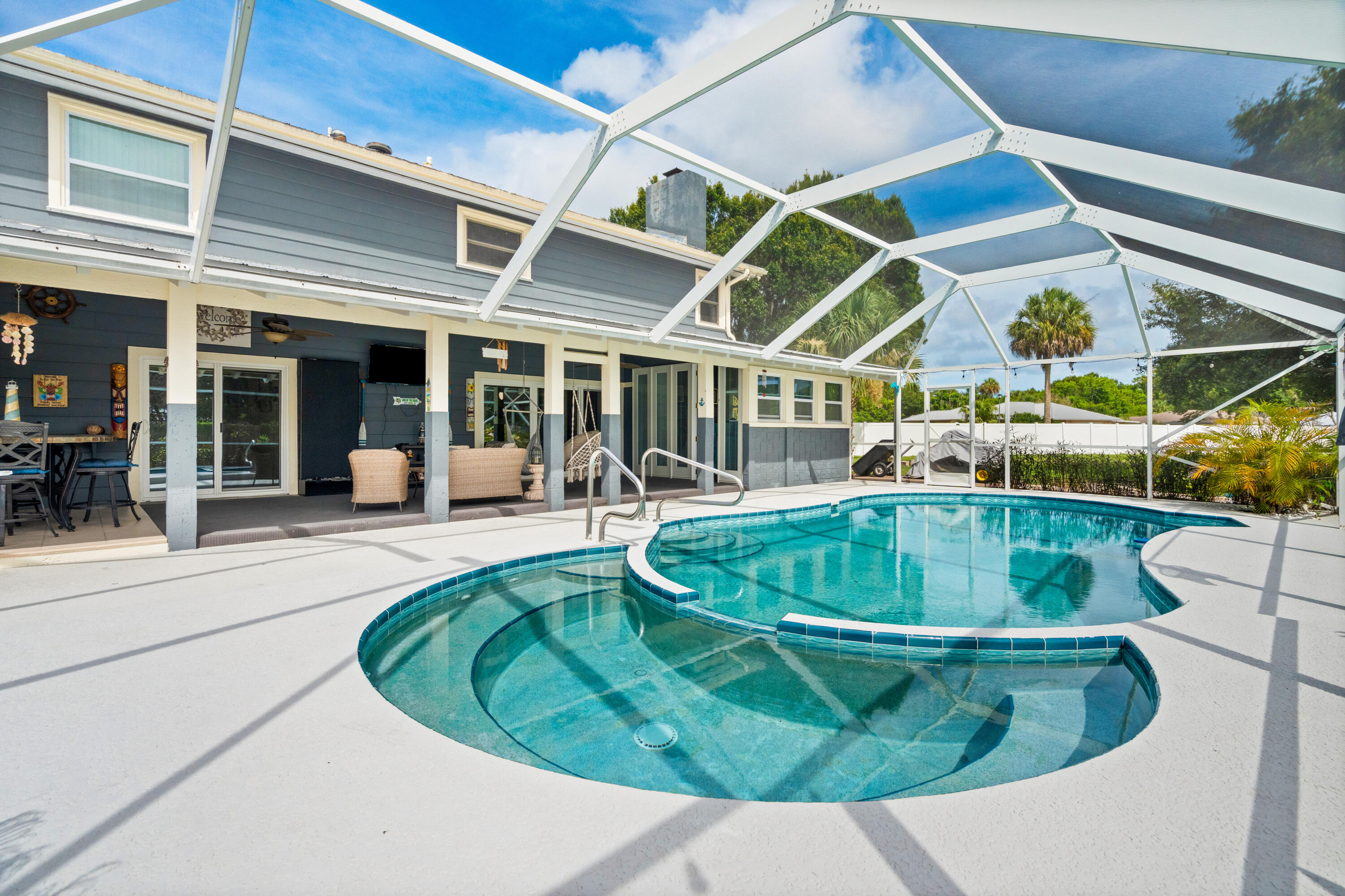 DARK HAMMOCK ESTATES UNIT 1 - Residential