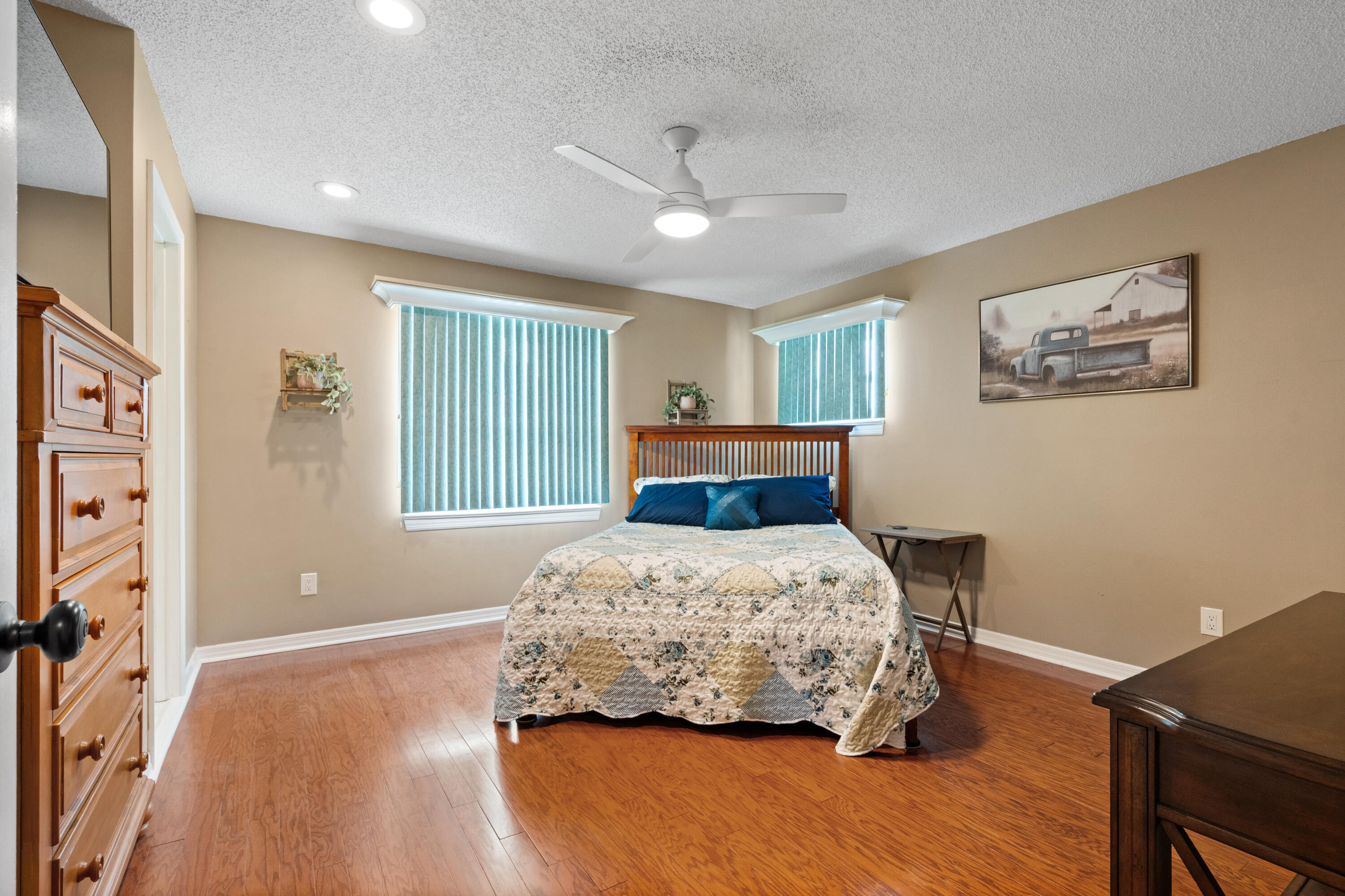 DARK HAMMOCK ESTATES UNIT 1 - Residential