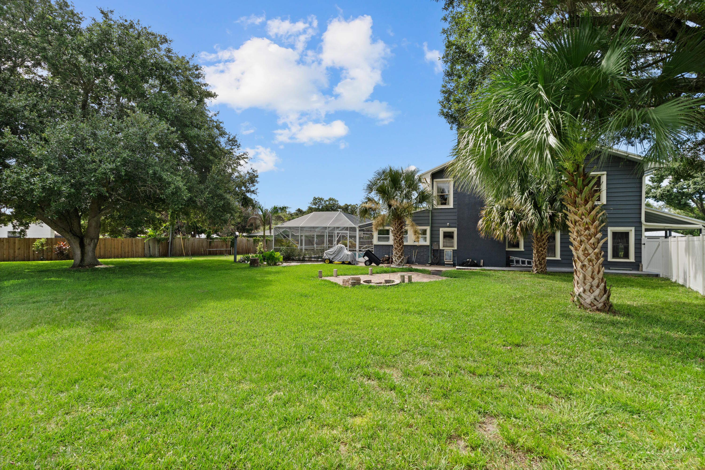 DARK HAMMOCK ESTATES UNIT 1 - Residential