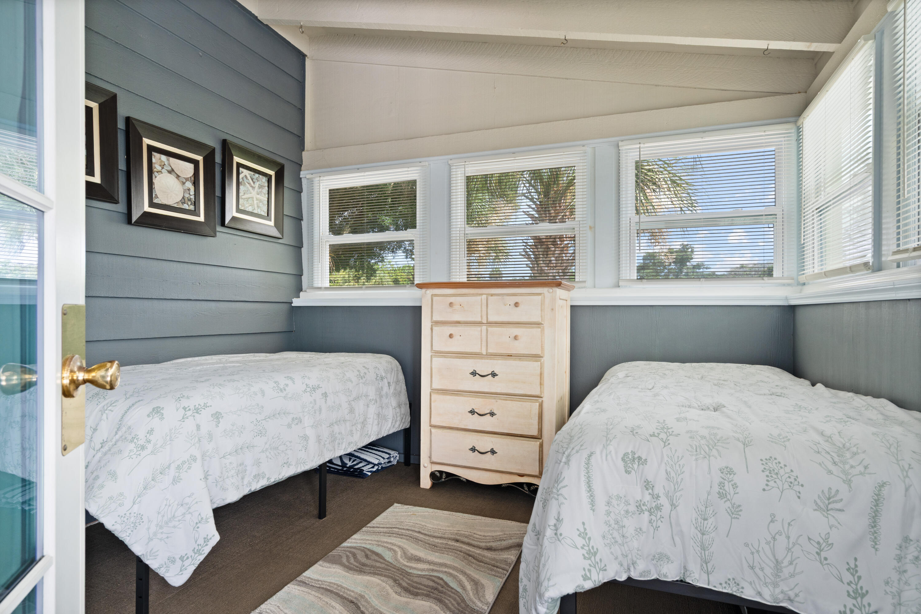 DARK HAMMOCK ESTATES UNIT 1 - Residential