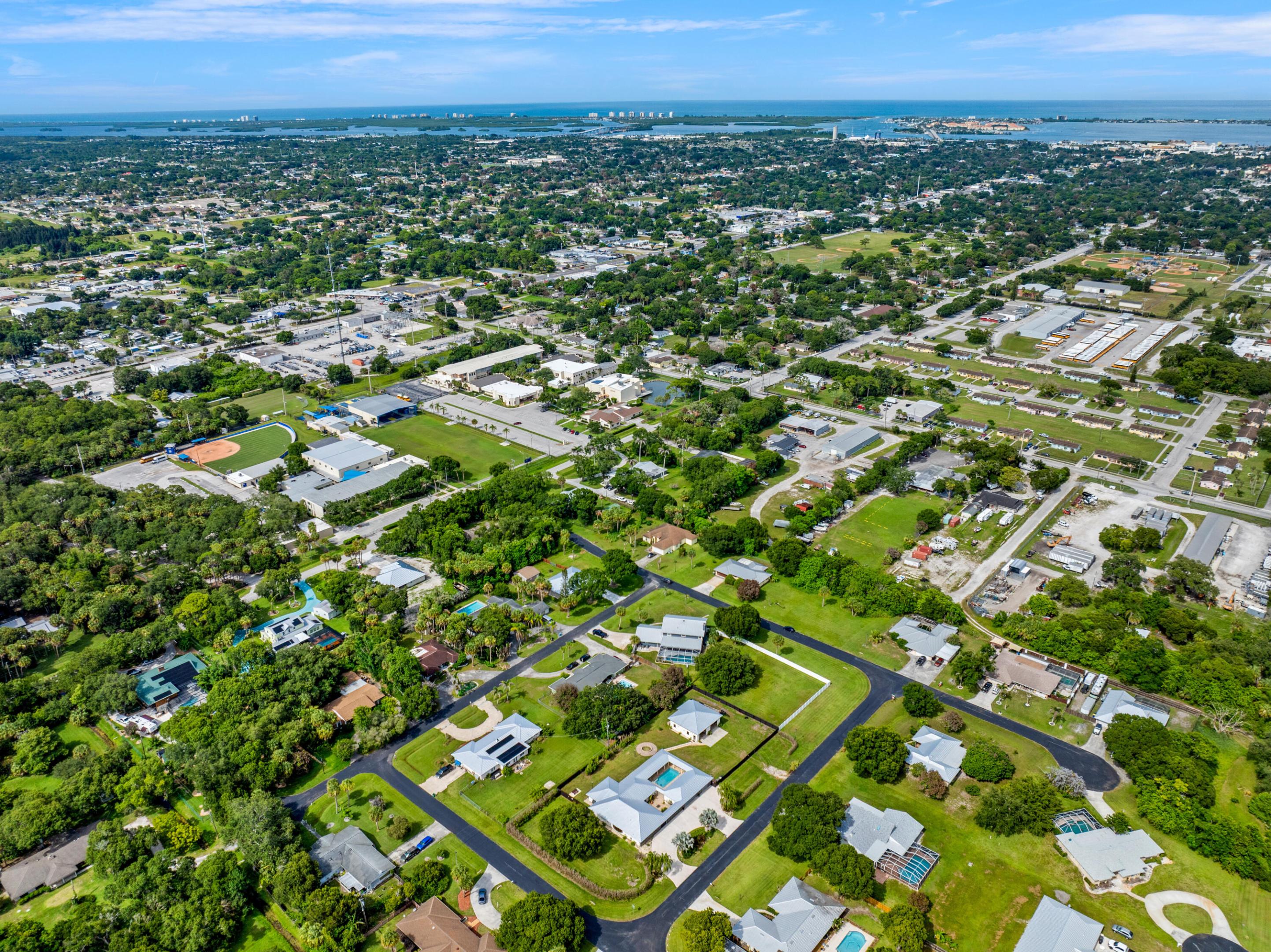 DARK HAMMOCK ESTATES UNIT 1 - Residential