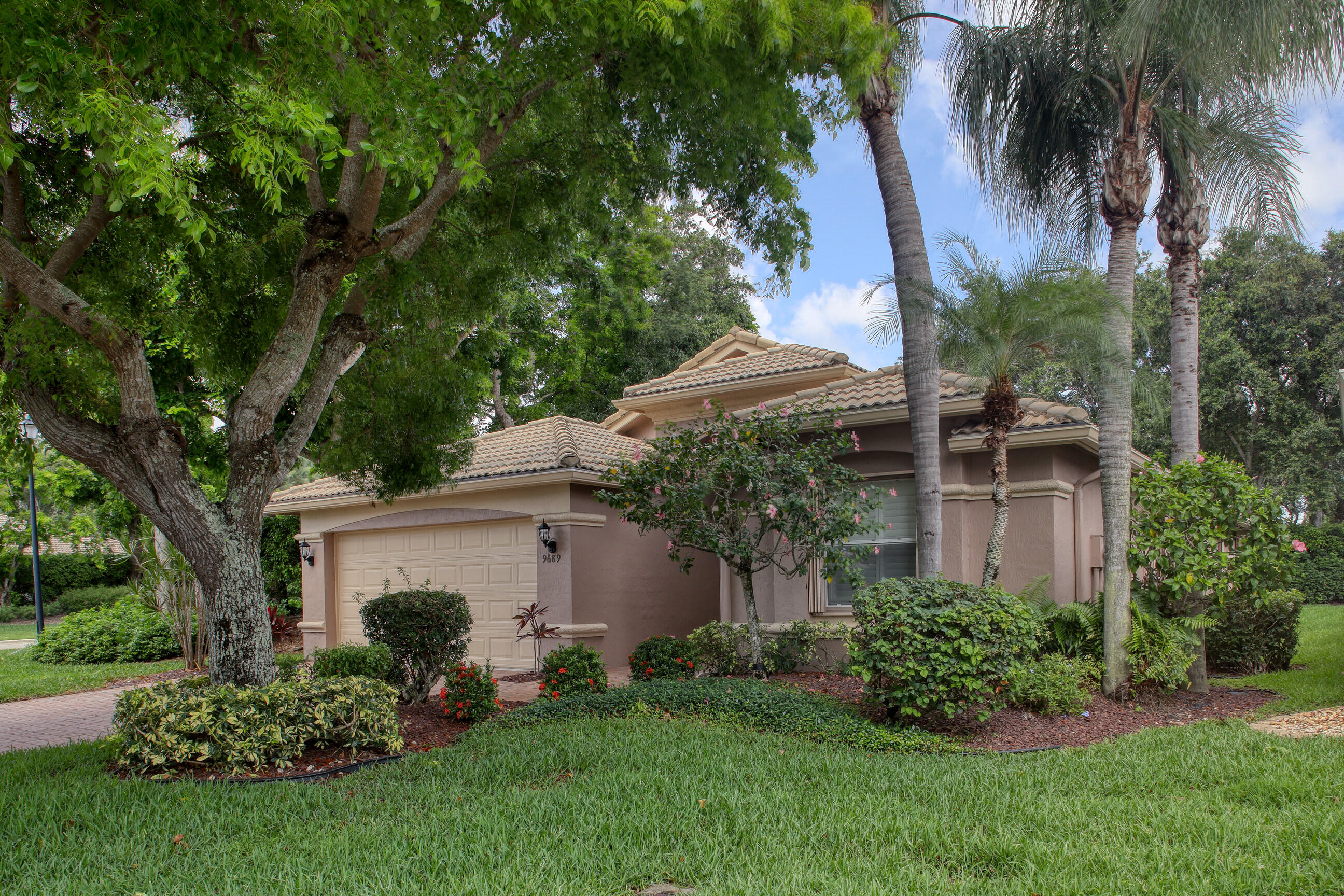Bellaggio, TOWNE PARK 1 - Residential