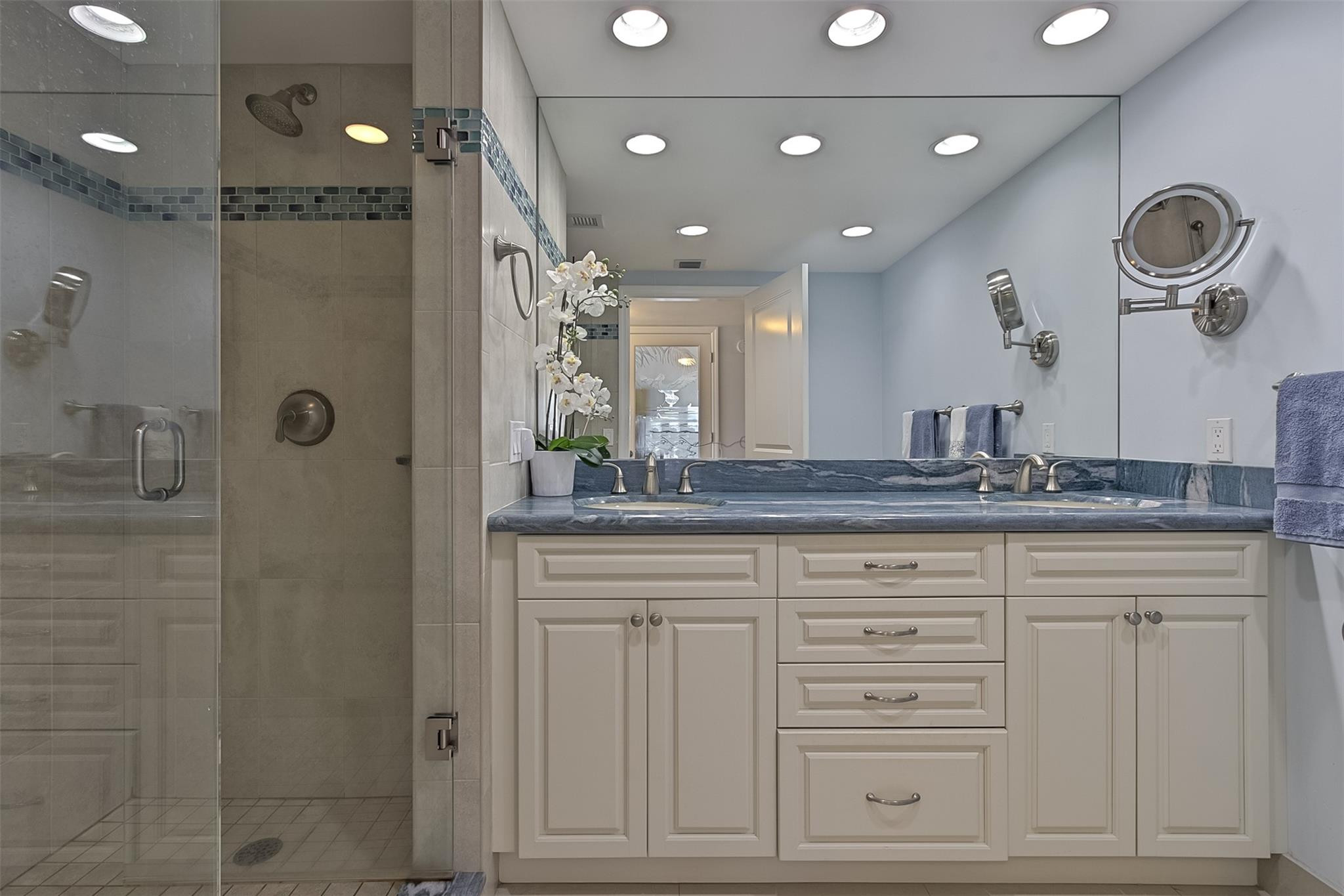 POINT OF AMERICAS PHASE II CONDO - Residential