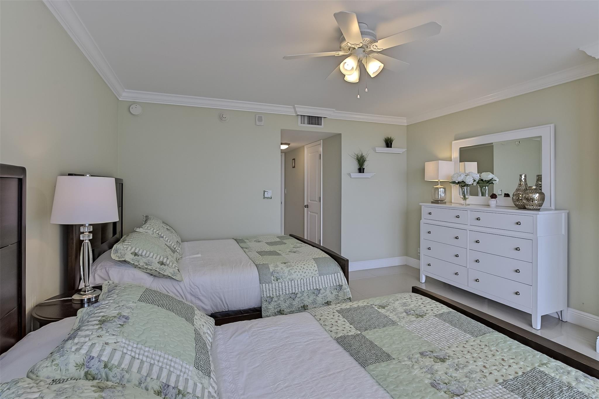 POINT OF AMERICAS PHASE II CONDO - Residential