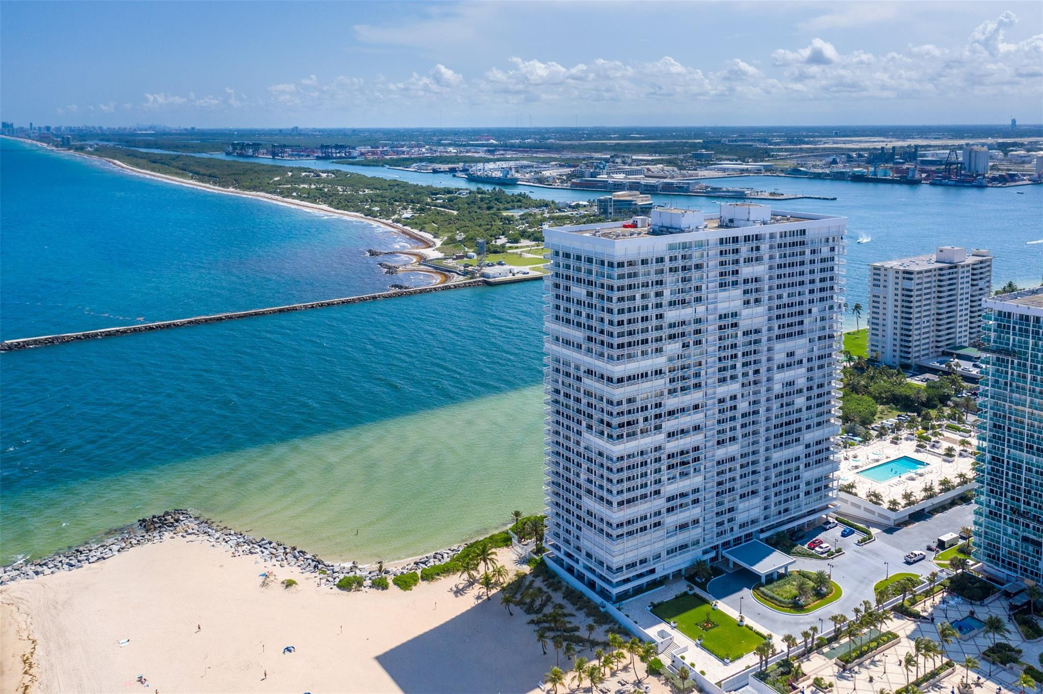 POINT OF AMERICAS PHASE II CONDO - Residential