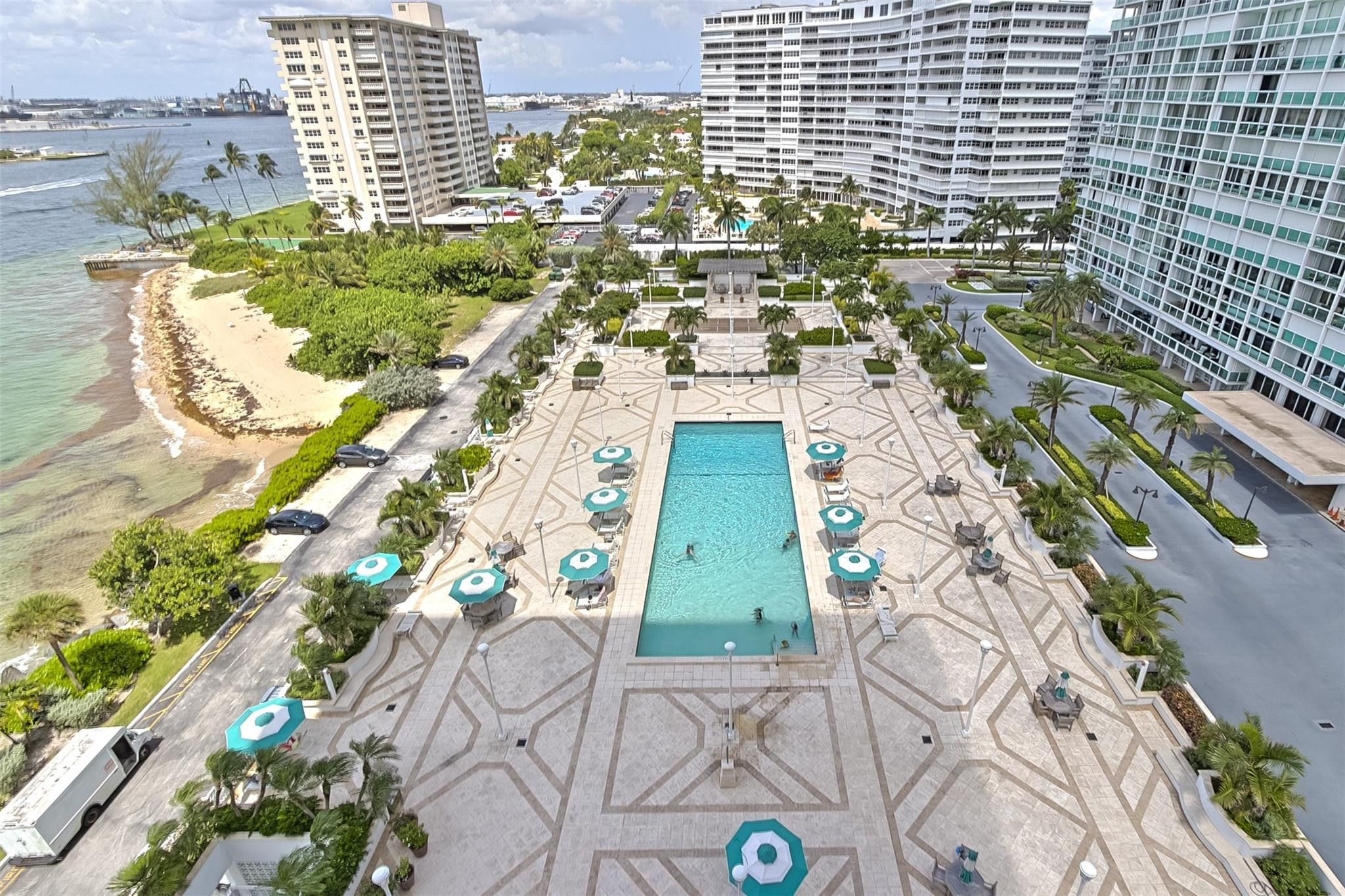 POINT OF AMERICAS PHASE II CONDO - Residential