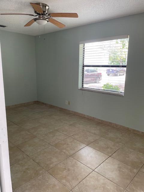 CROSSINGS OF BOYNTON BEACH CONDO - Residential Lease