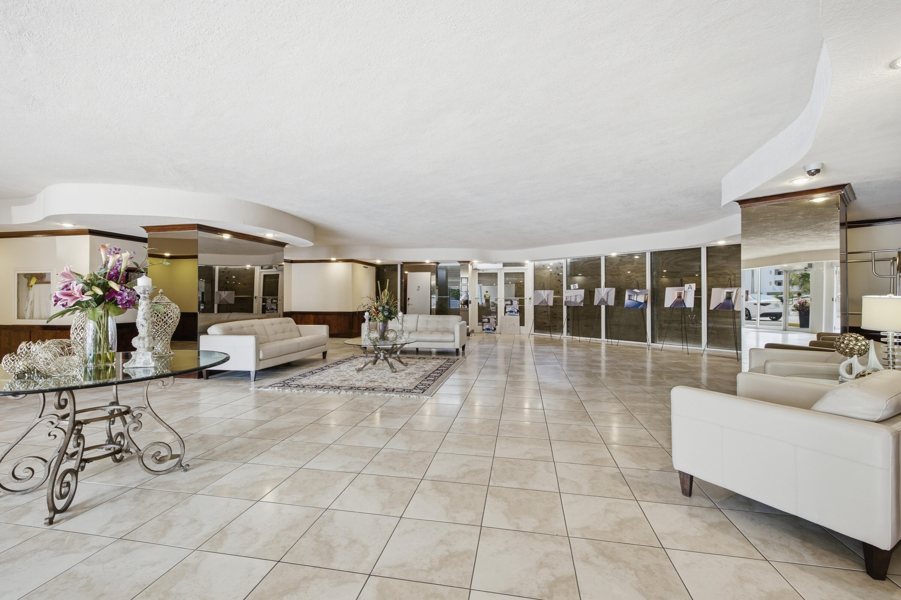 VANTAGE VIEW CONDO - Residential