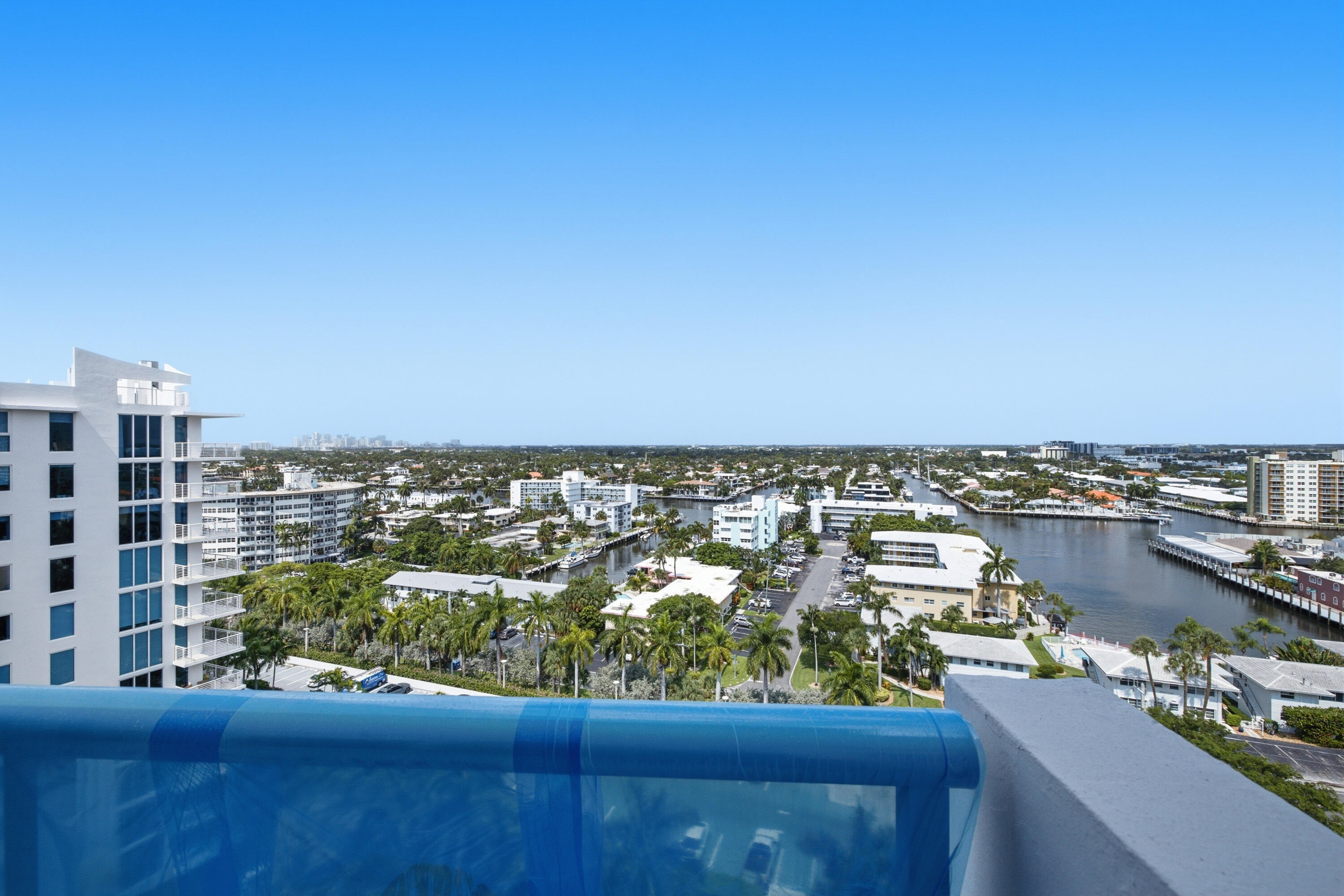 VANTAGE VIEW CONDO - Residential
