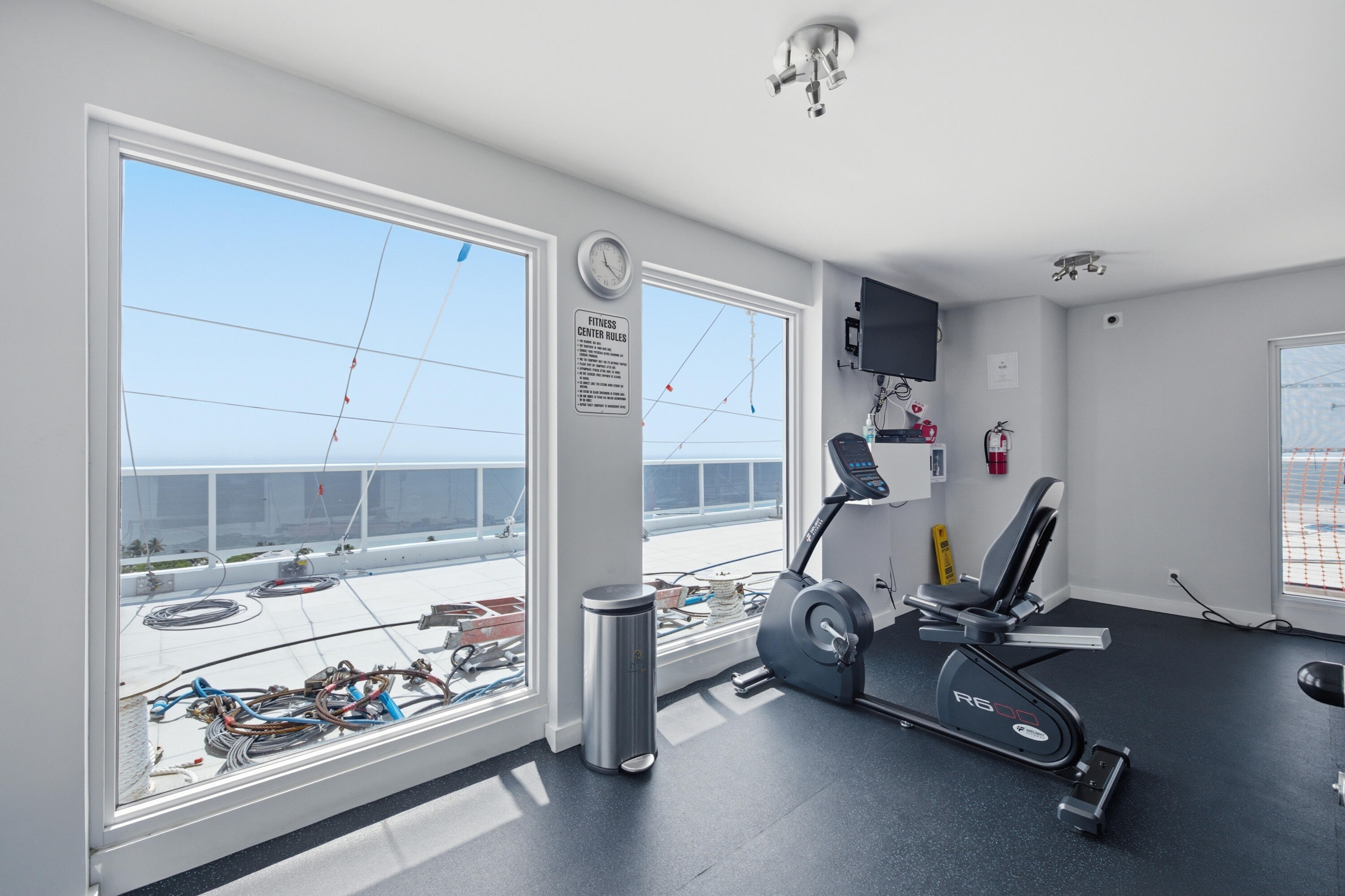 VANTAGE VIEW CONDO - Residential