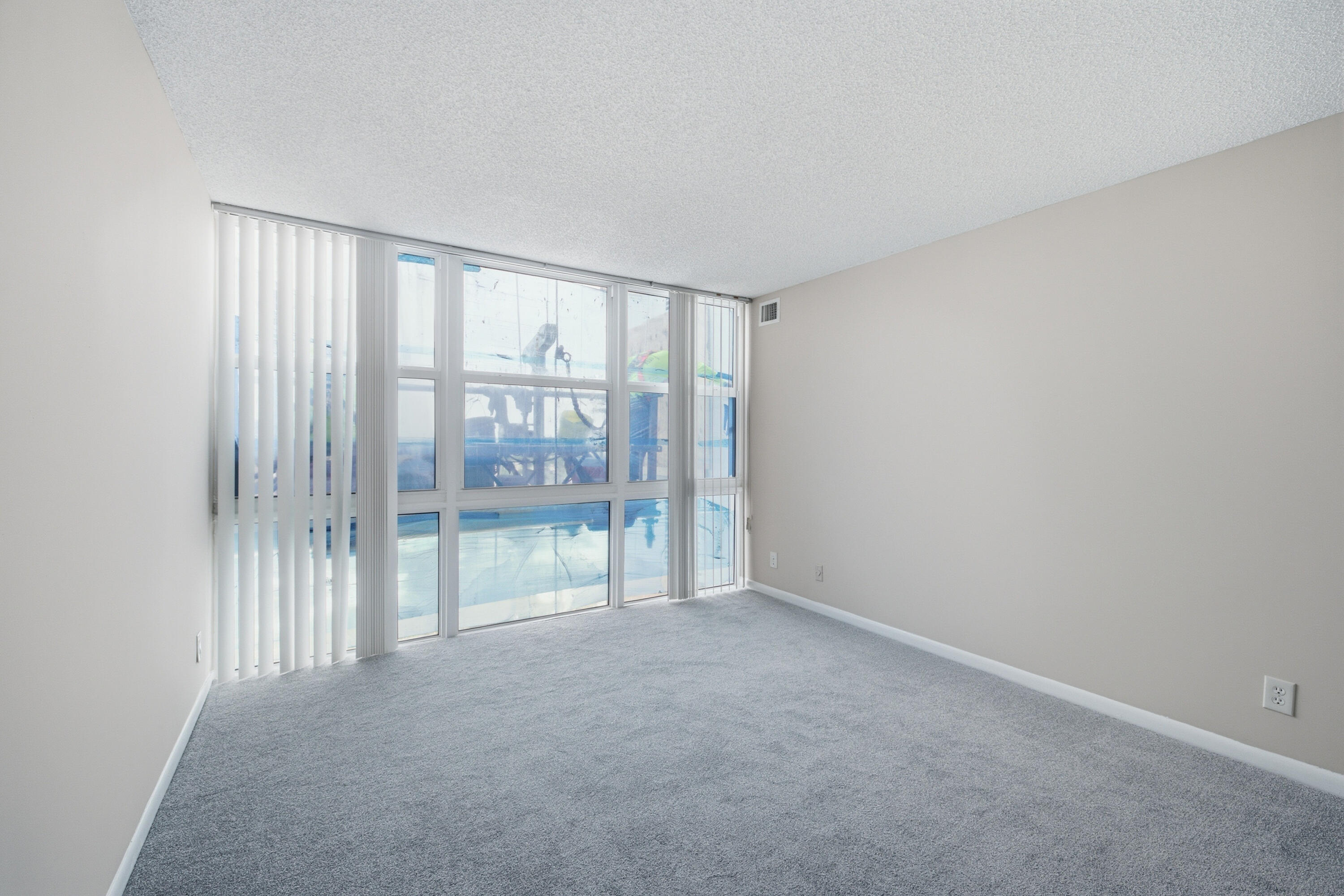 VANTAGE VIEW CONDO - Residential