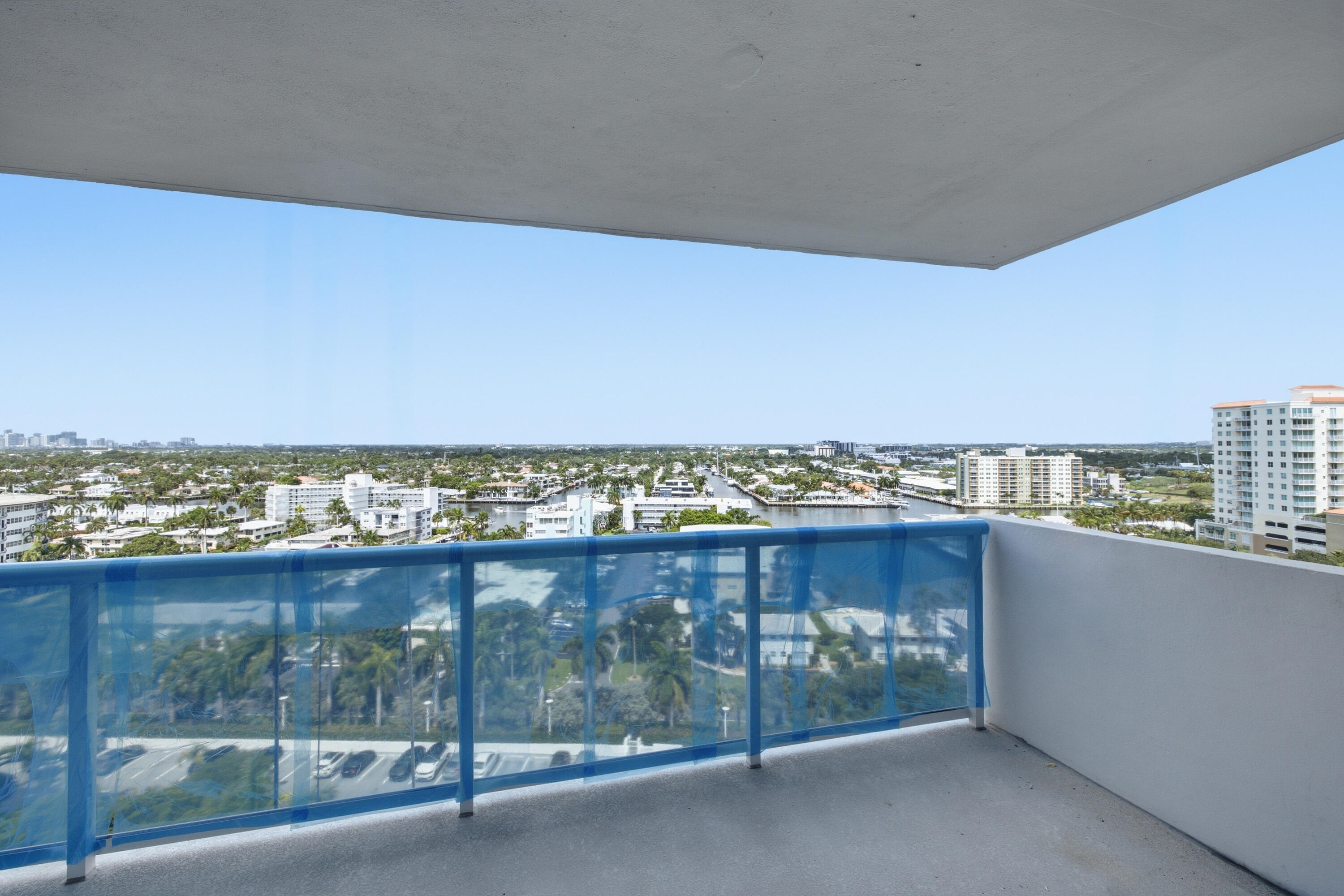 VANTAGE VIEW CONDO - Residential