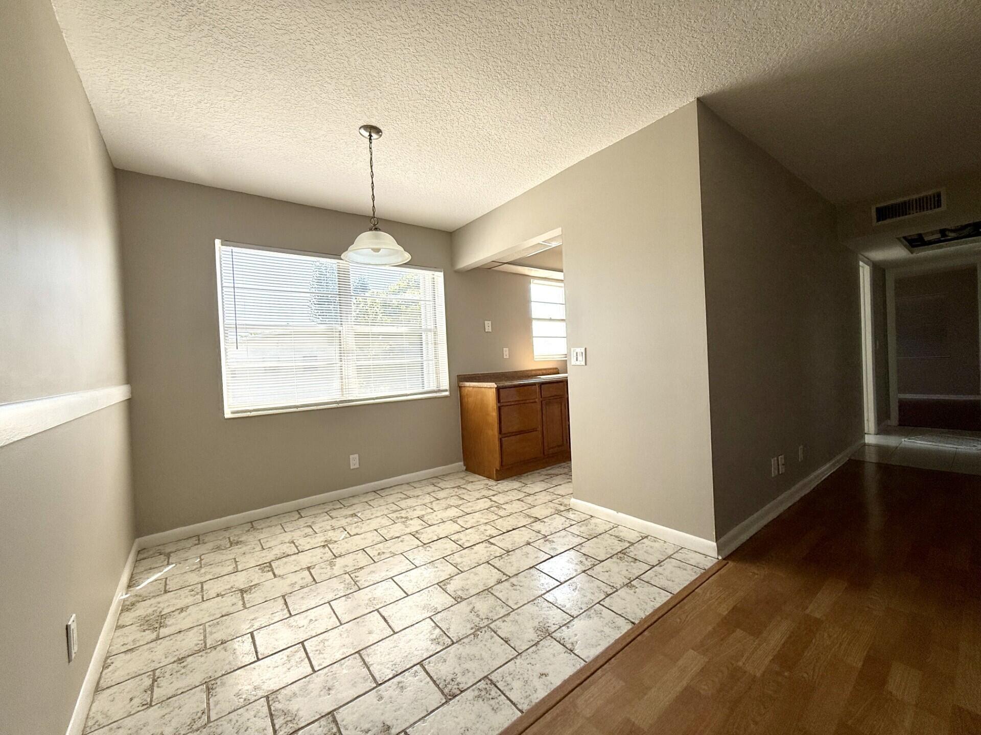 SHEFFIELD CONDOS A TO Q - Residential Lease