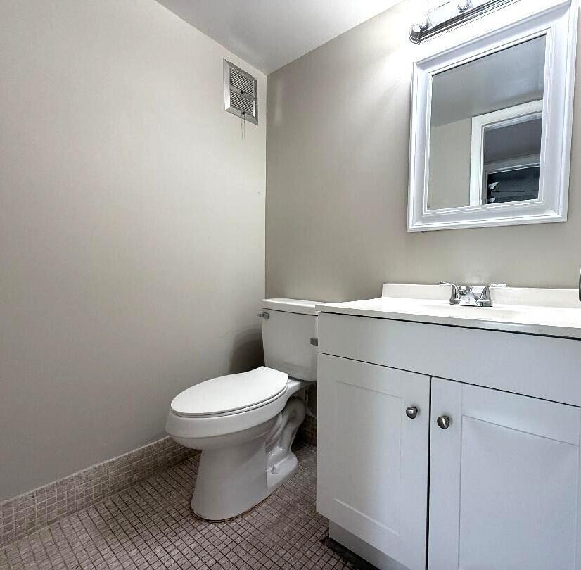 SHEFFIELD CONDOS A TO Q - Residential Lease