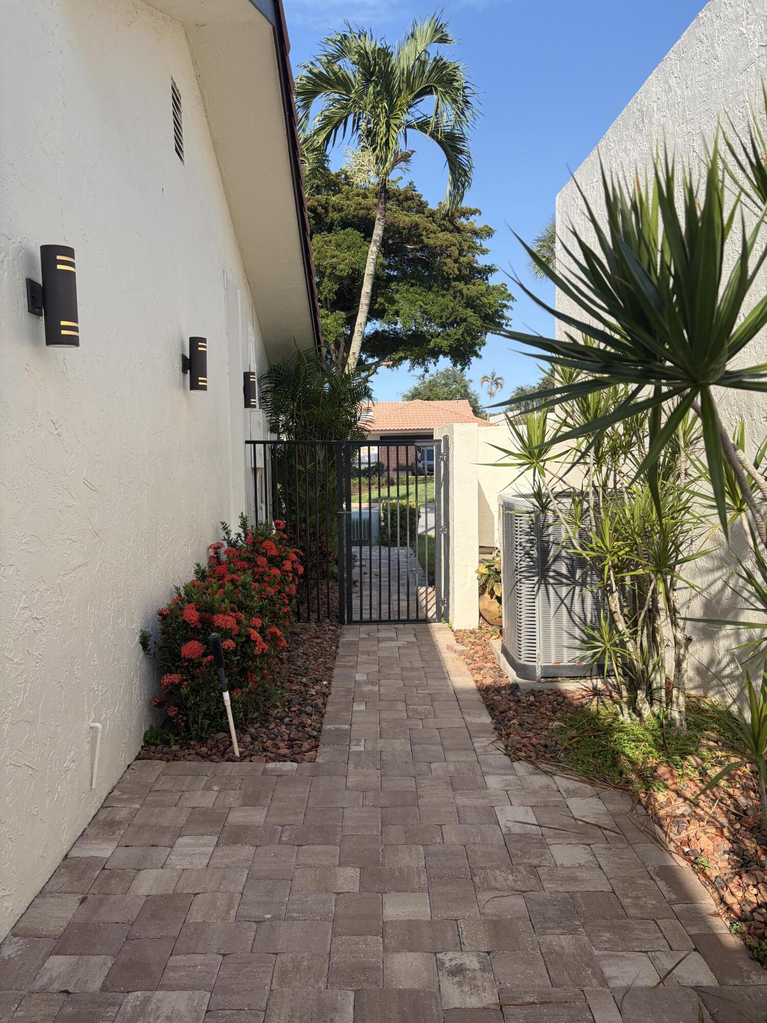 PRADERA OF VIA VERDE - Residential Lease