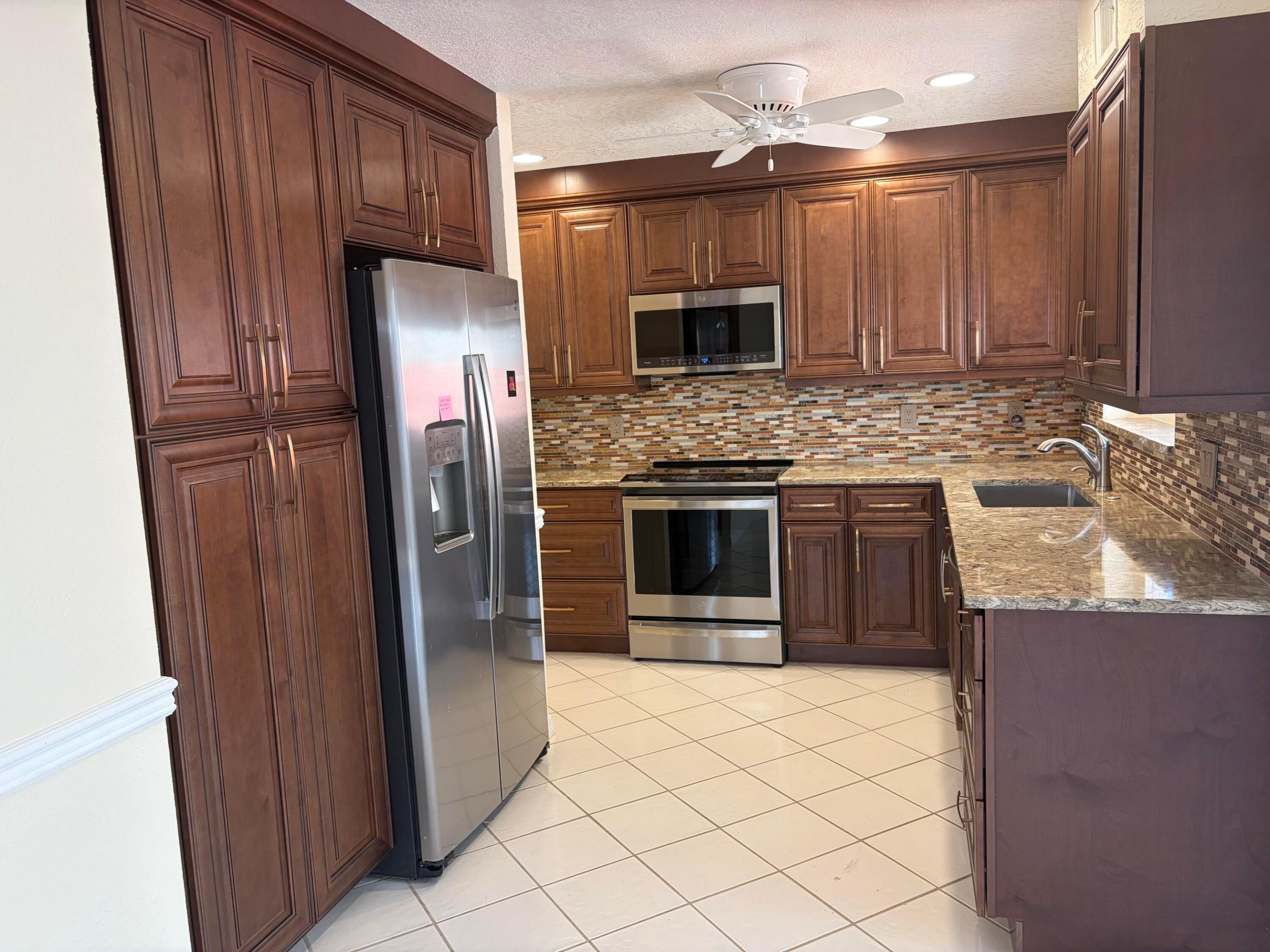 PRADERA OF VIA VERDE - Residential Lease