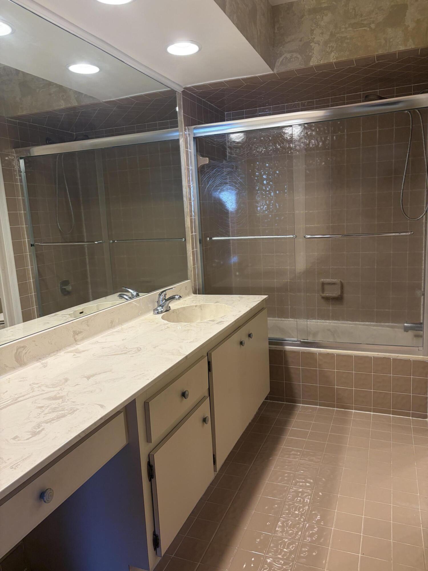 PRADERA OF VIA VERDE - Residential Lease