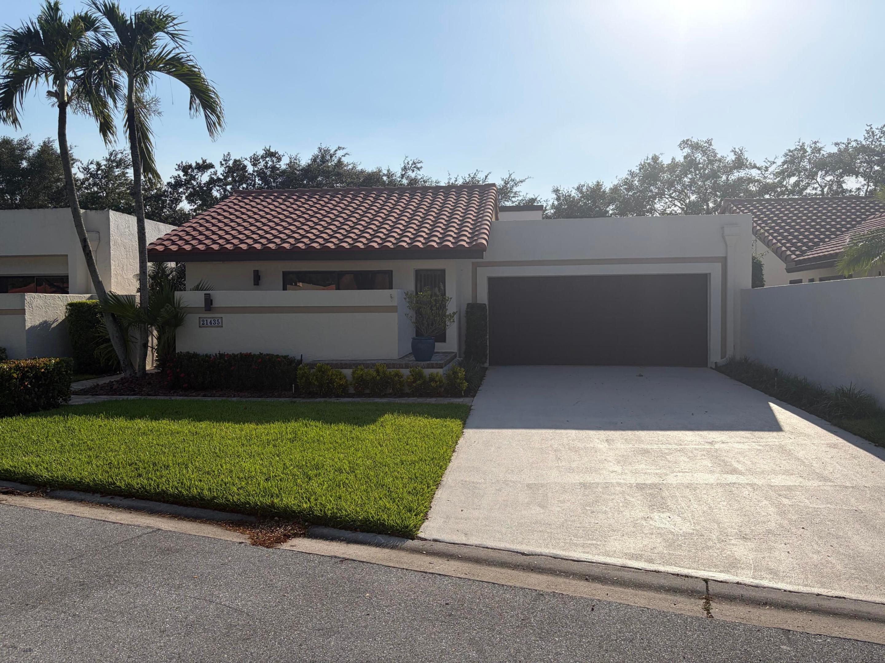 PRADERA OF VIA VERDE - Residential Lease