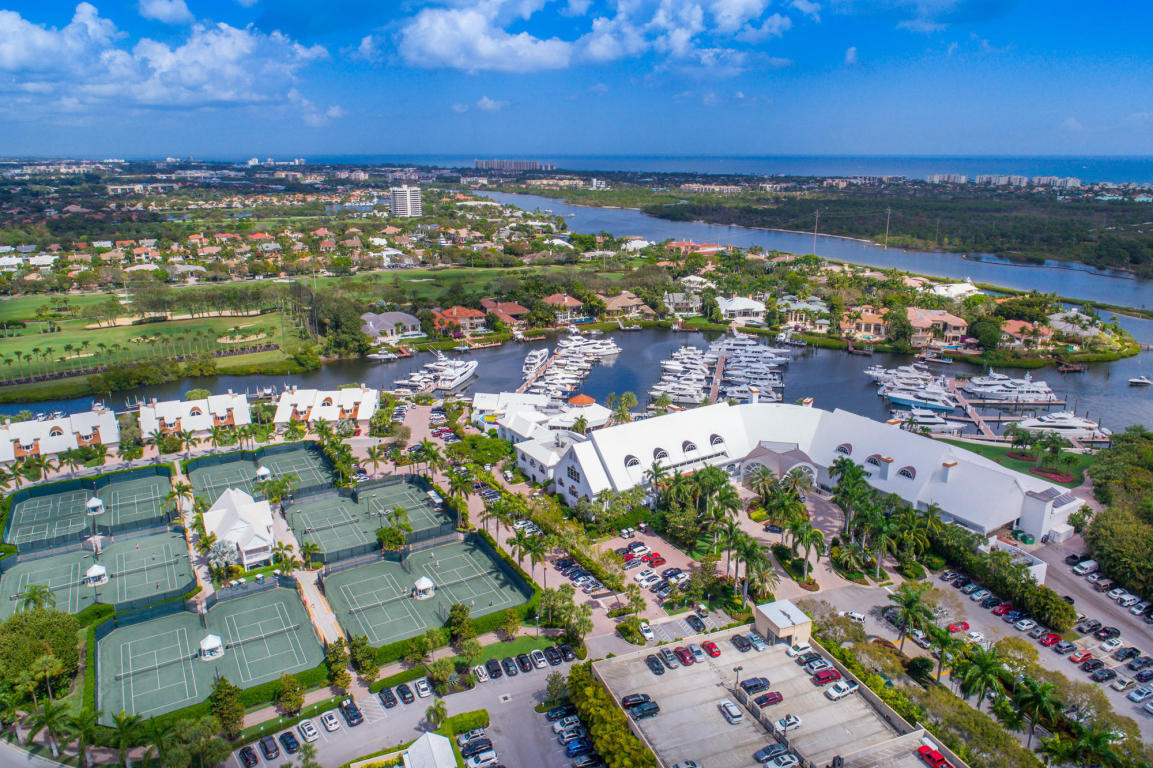 ADMIRALS COVE - Residential