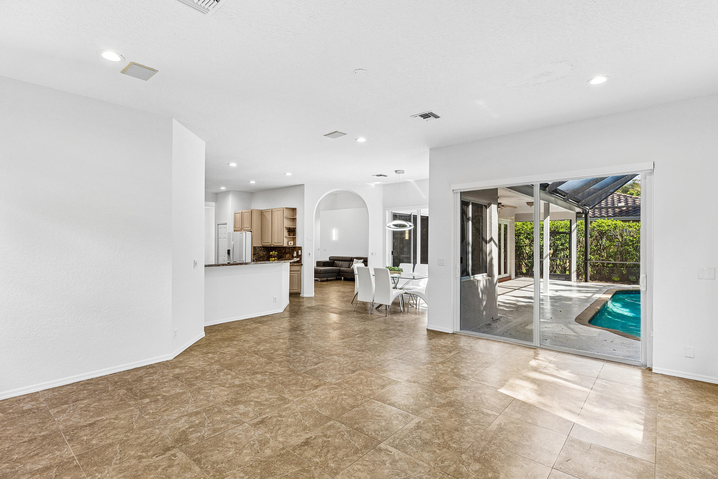 MAGESTIC POINTE/ BOCA FALLS - Residential