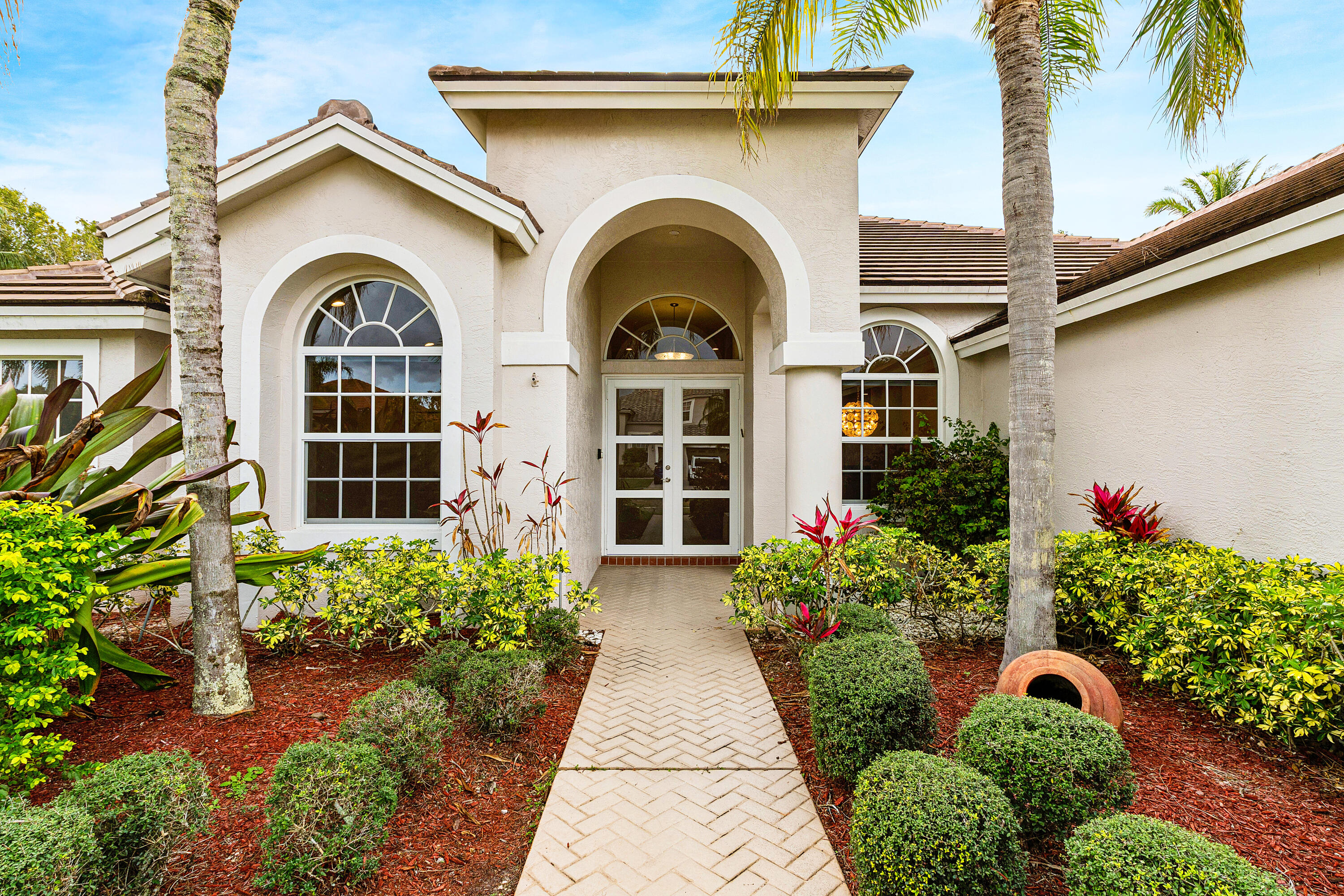 MAGESTIC POINTE/ BOCA FALLS - Residential