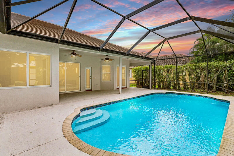 MAGESTIC POINTE/ BOCA FALLS - Residential