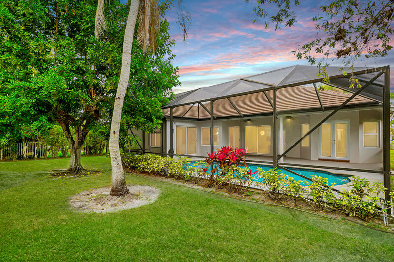 MAGESTIC POINTE/ BOCA FALLS - Residential