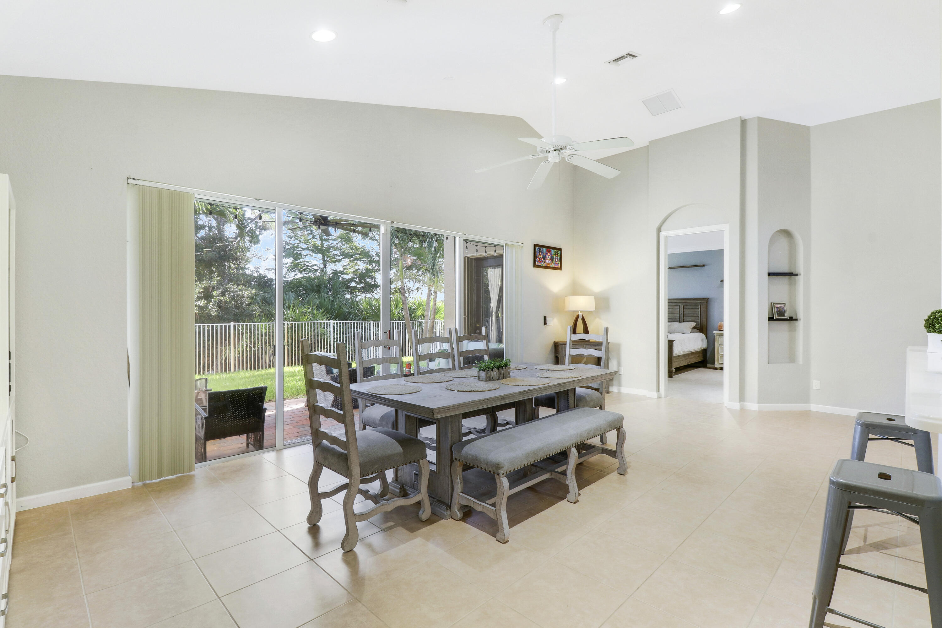 FOURTH REPLAT OF PORTOFINO ISLES - Residential