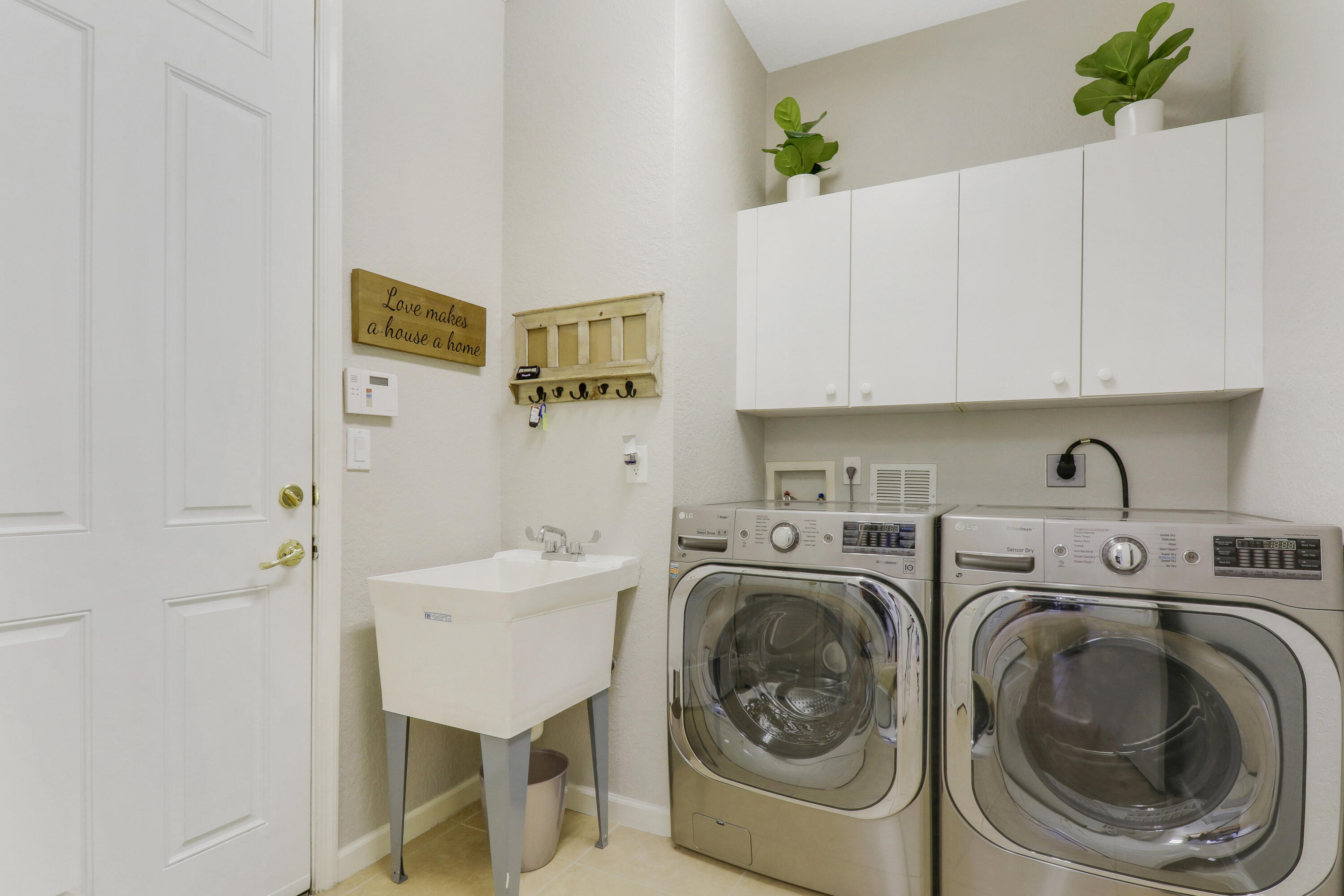 FOURTH REPLAT OF PORTOFINO ISLES - Residential