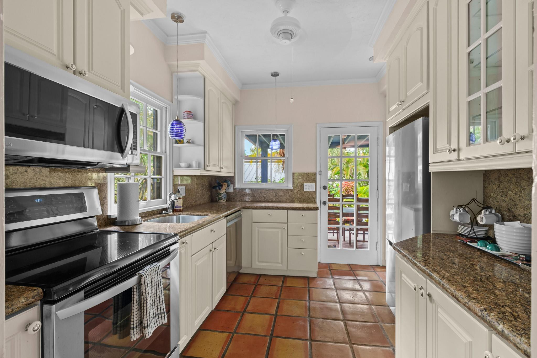VICTORIA PARK CORR AMEN PLAT - Residential Lease