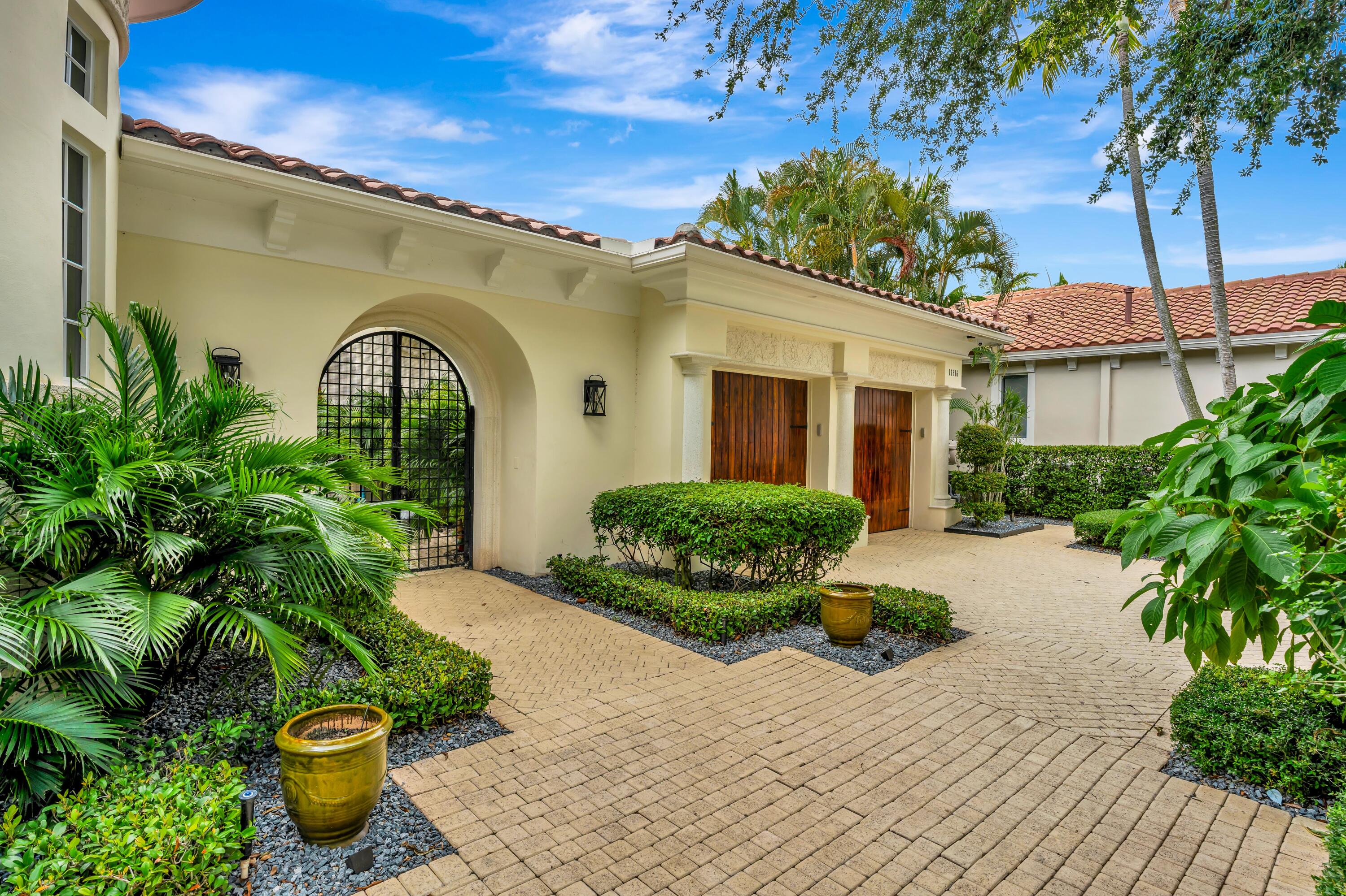 OLD PALM 2 - Residential