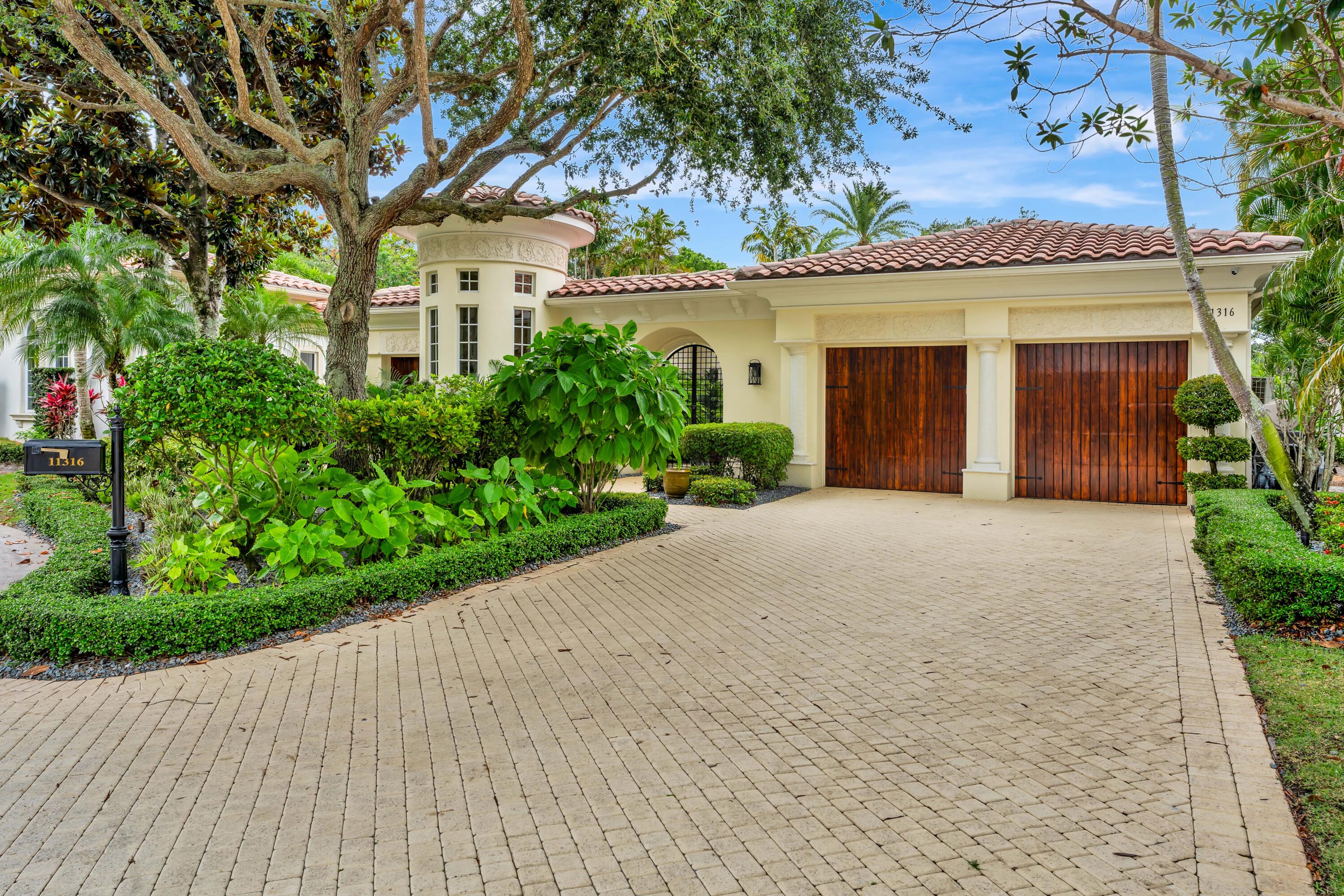 OLD PALM 2 - Residential