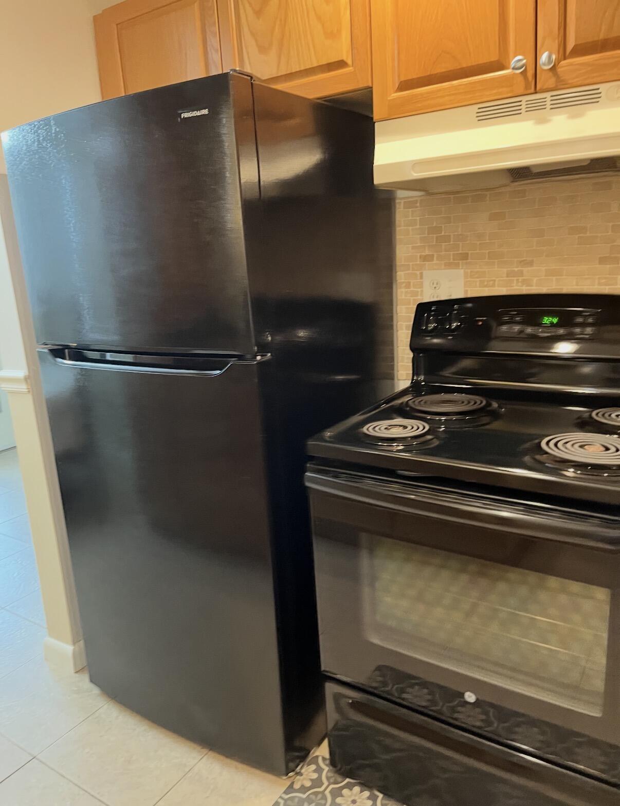 KINGS POINT NORMANDY CONDOS - Residential Lease