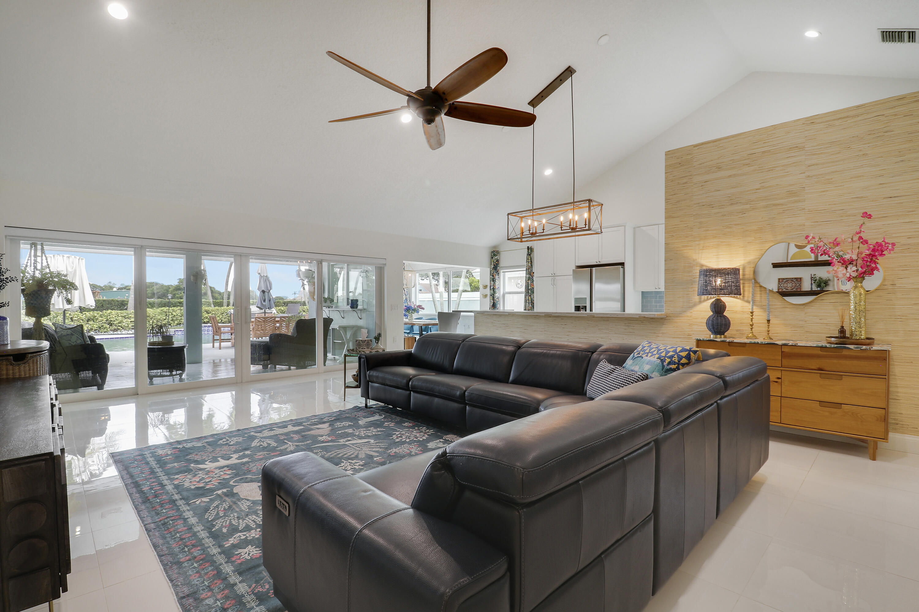 BEAR ISLAND - Residential