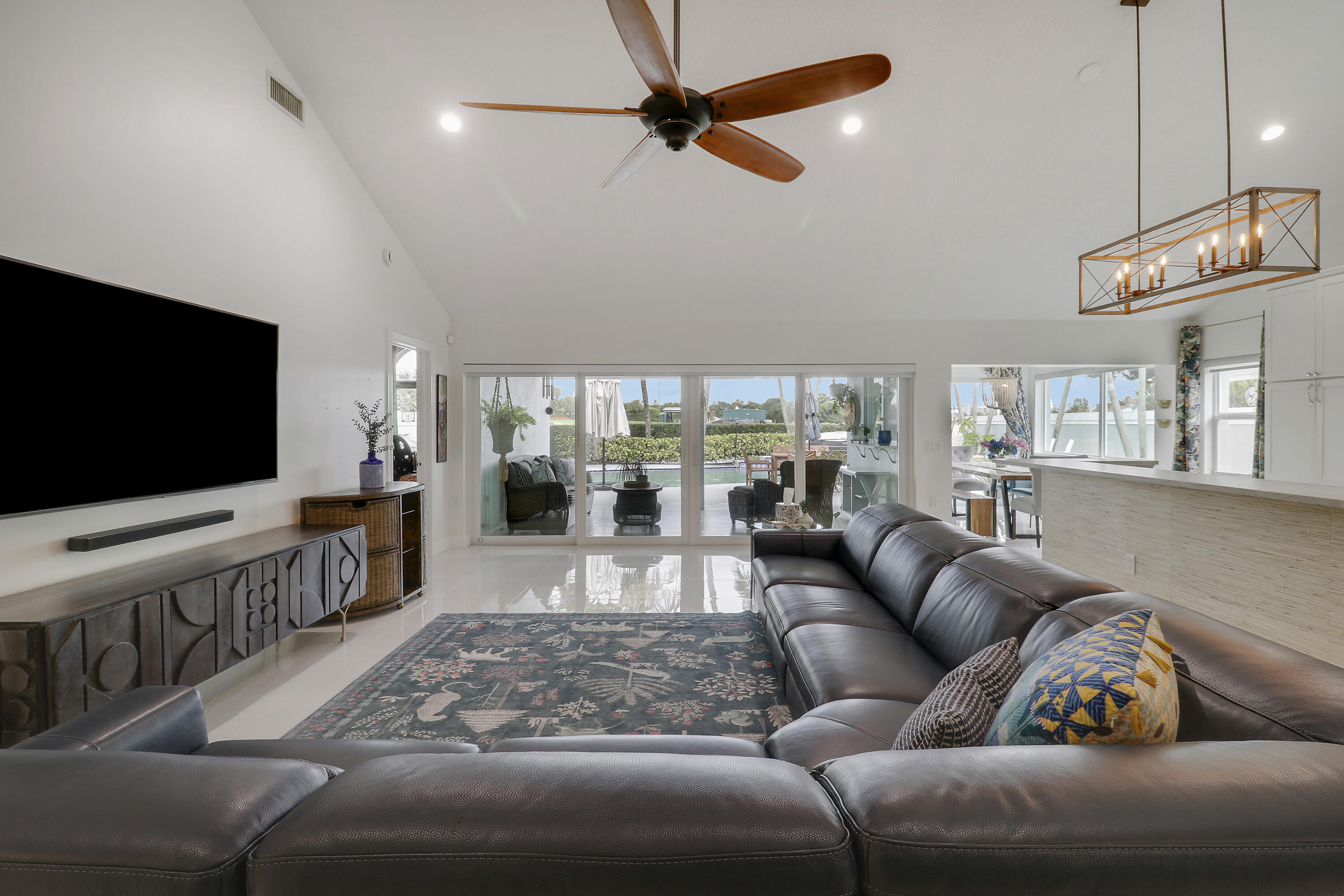 BEAR ISLAND - Residential