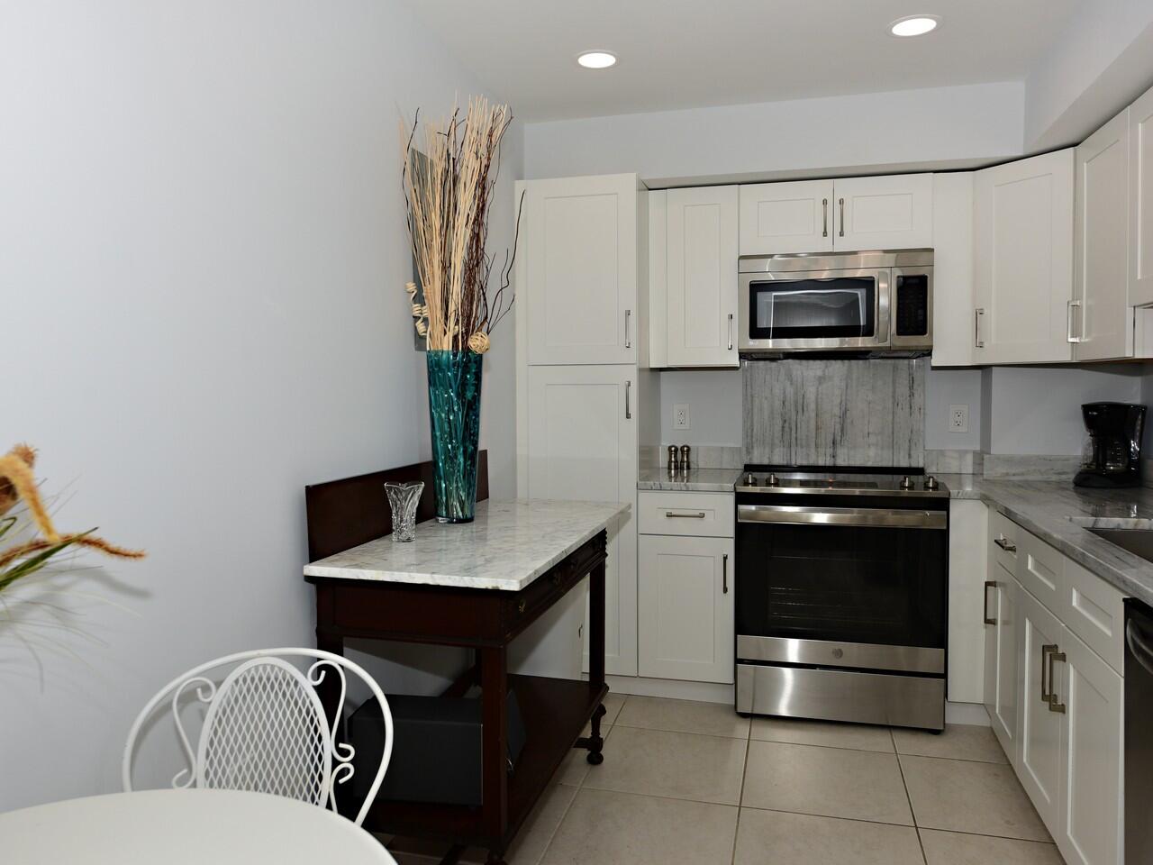 PATRICIAN OF PALM BEACH CONDO - Residential
