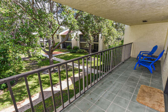 PINES OF JUPITER/TEQUESTA CONDO - Residential Lease