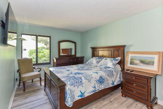 PINES OF JUPITER/TEQUESTA CONDO - Residential Lease
