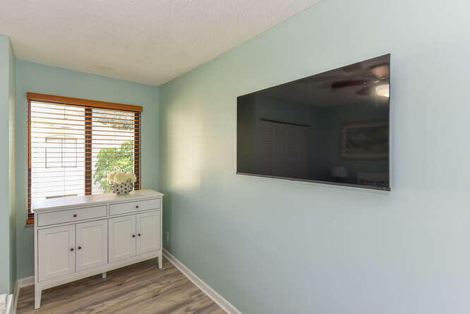 PINES OF JUPITER/TEQUESTA CONDO - Residential Lease
