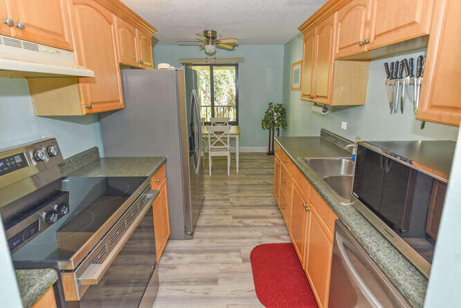 PINES OF JUPITER/TEQUESTA CONDO - Residential Lease
